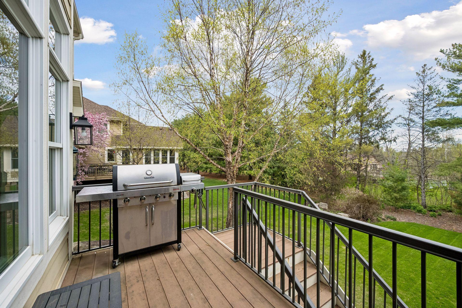 4622 Bluebell Trail N