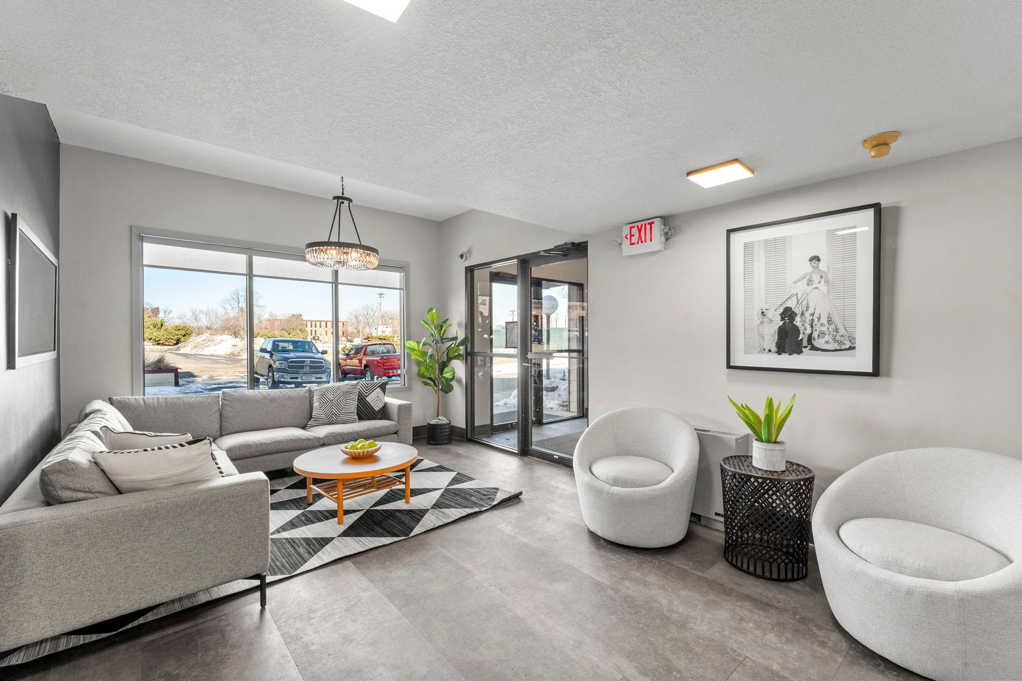 1400 Dakota Avenue S Unit: 210