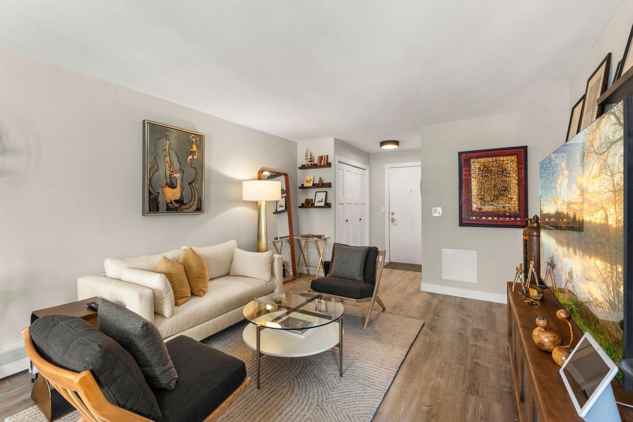 1400 Dakota Avenue S Unit: 210