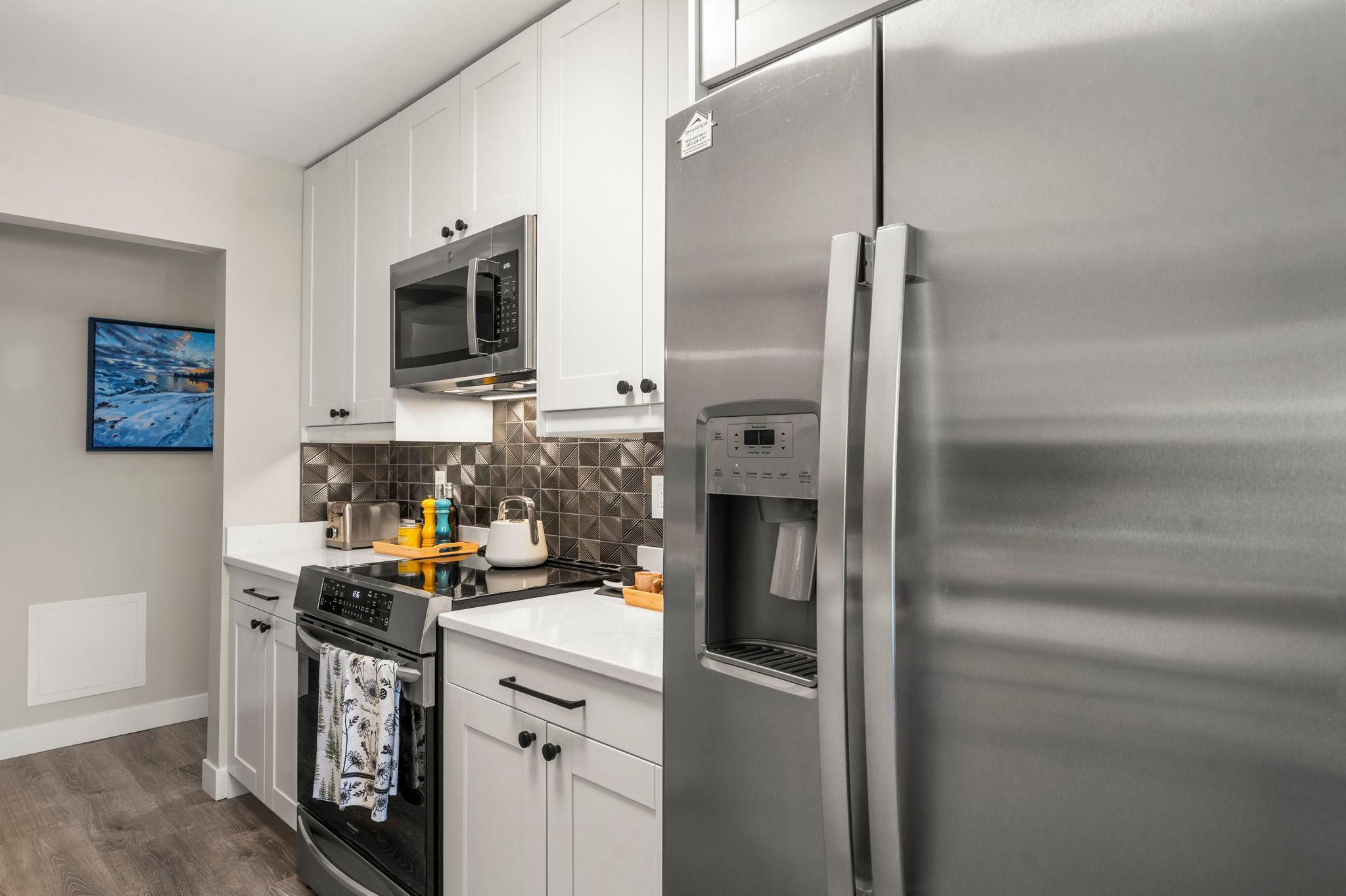 1400 Dakota Avenue S Unit: 210