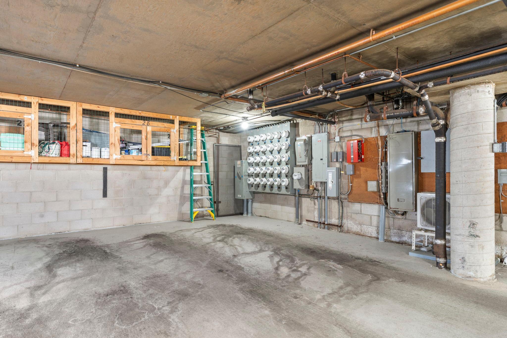 1400 Dakota Avenue S Unit: 210