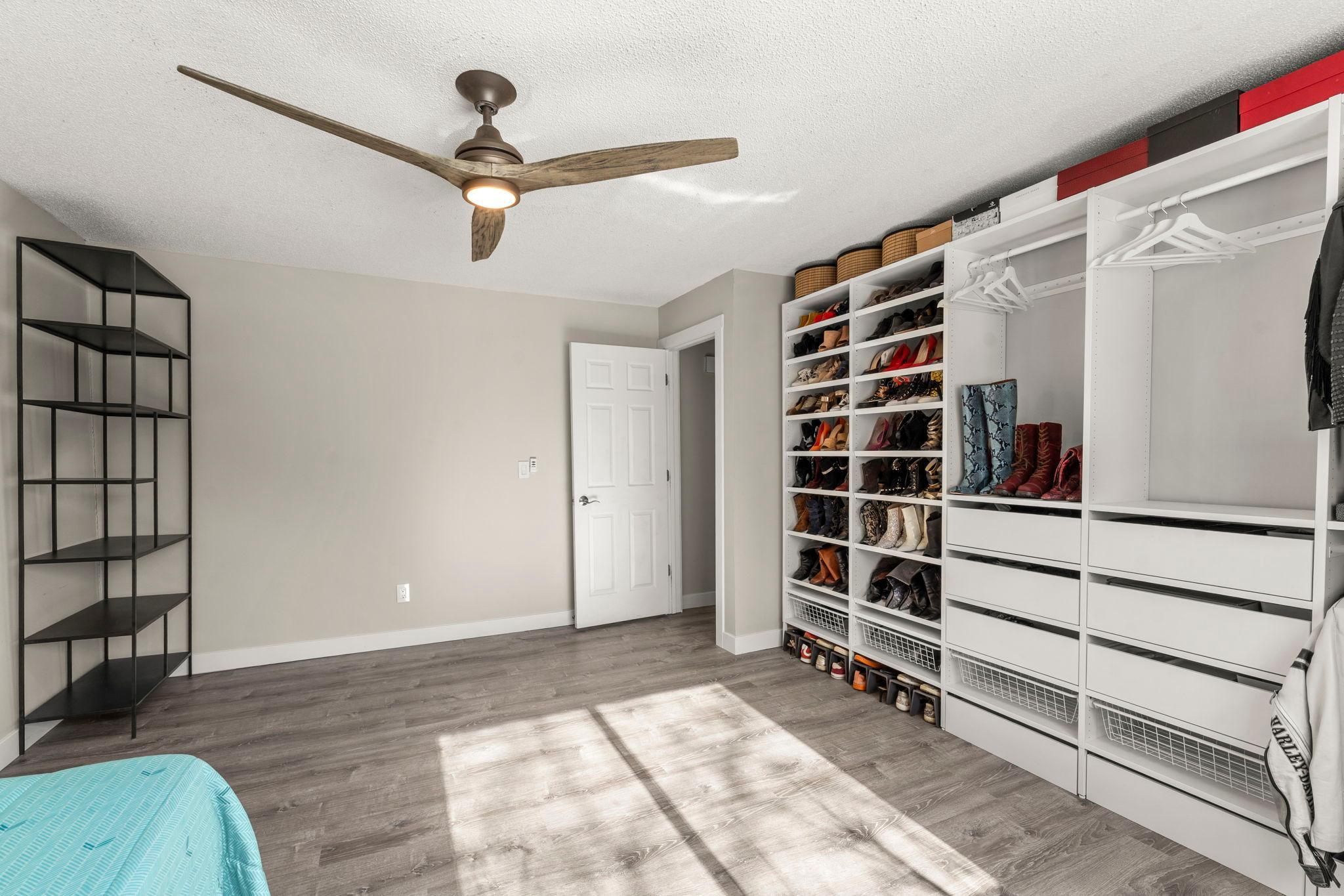 1400 Dakota Avenue S Unit: 210