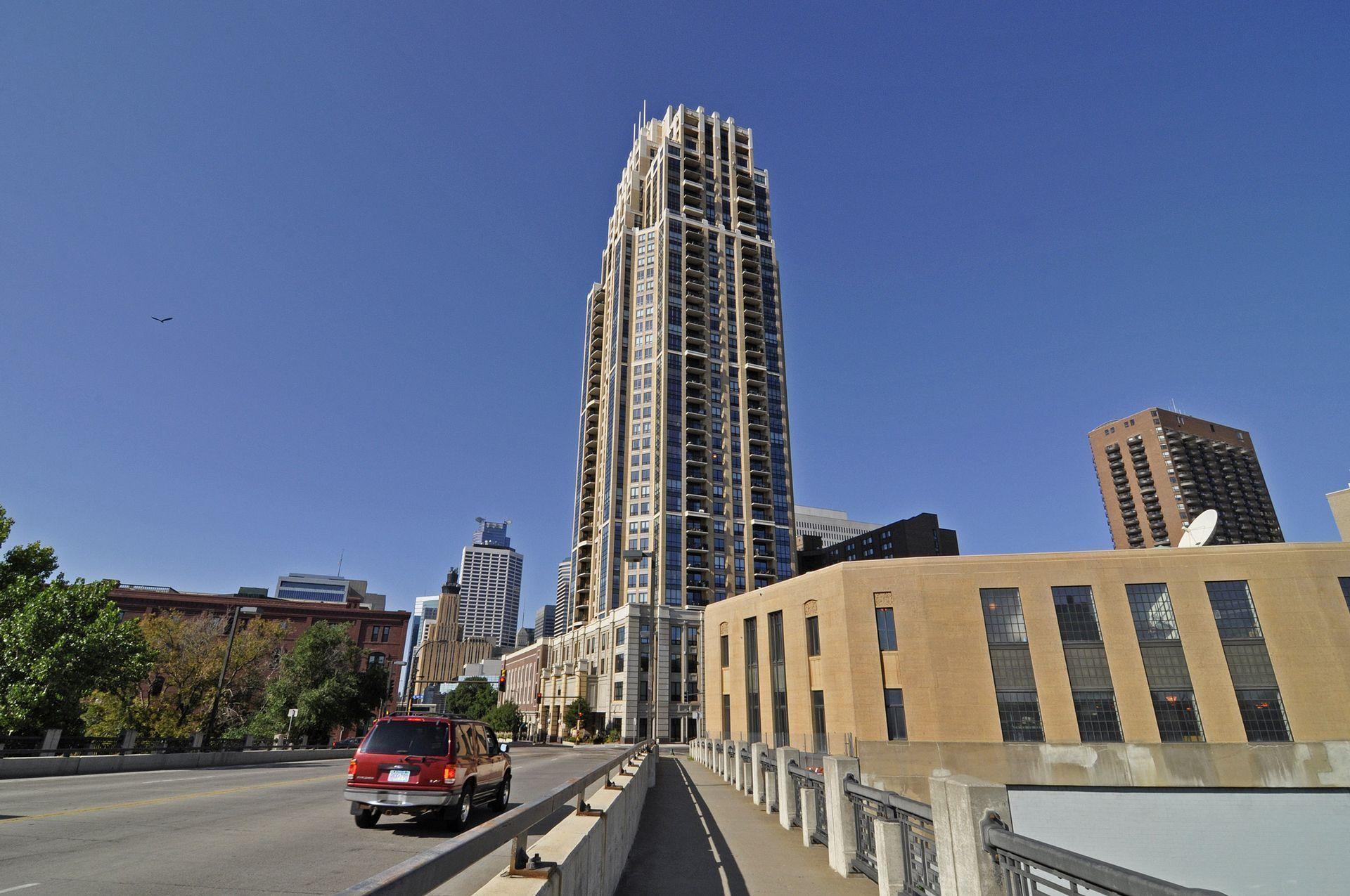 100 3rd Avenue S Unit: 2603