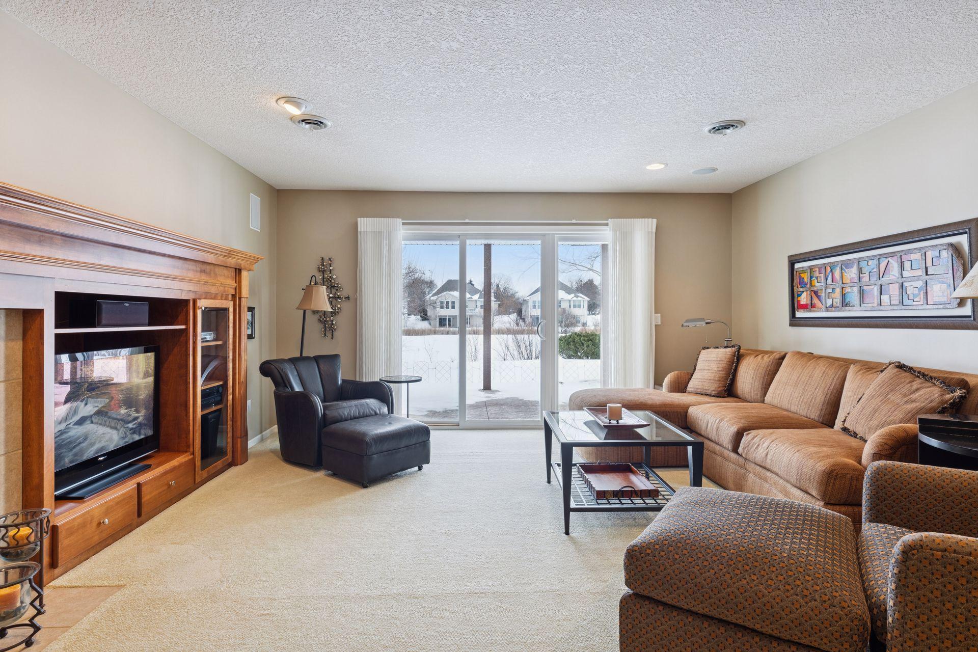 4535 Kimberly Court N