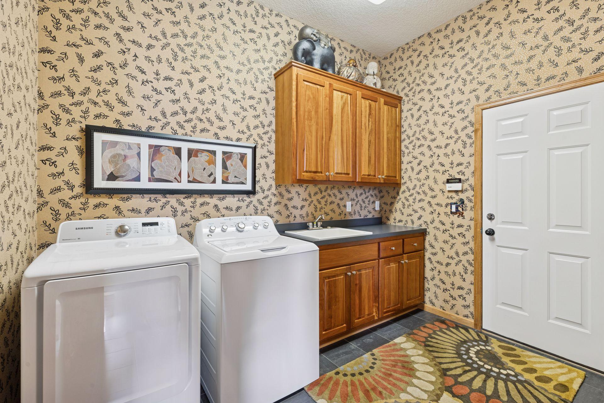 4535 Kimberly Court N