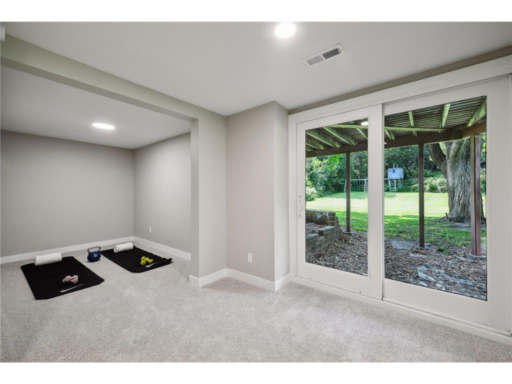 6860 Rosemary Road