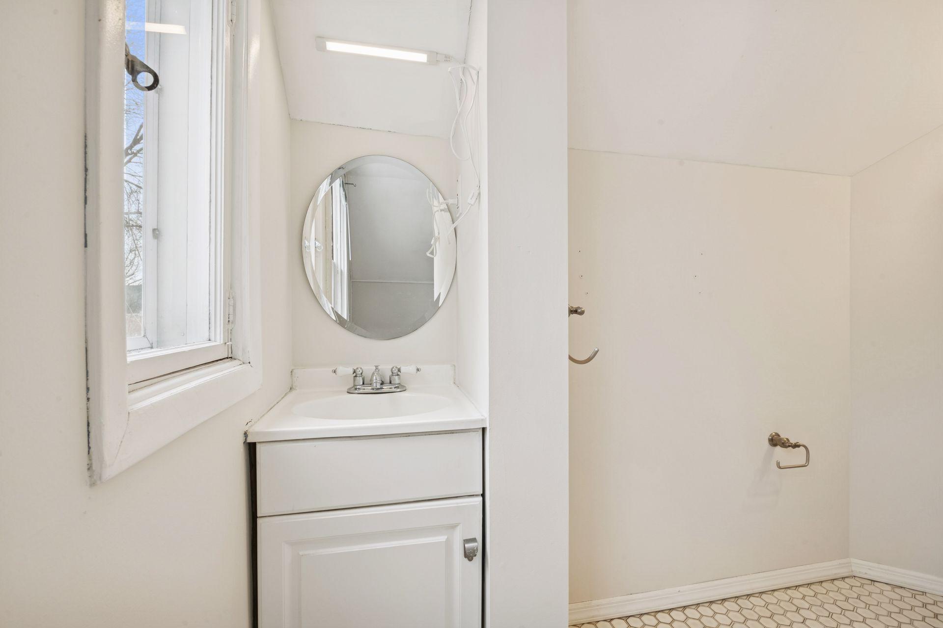 2820 Maryland Avenue S