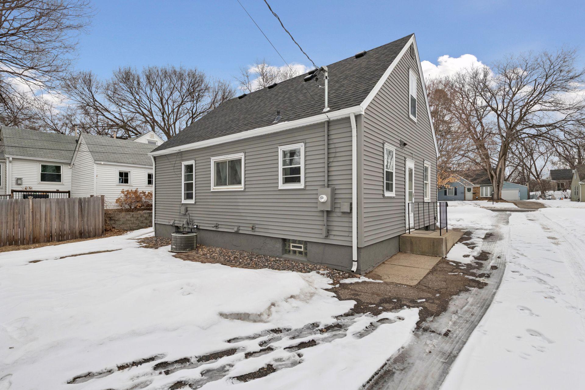 2820 Maryland Avenue S