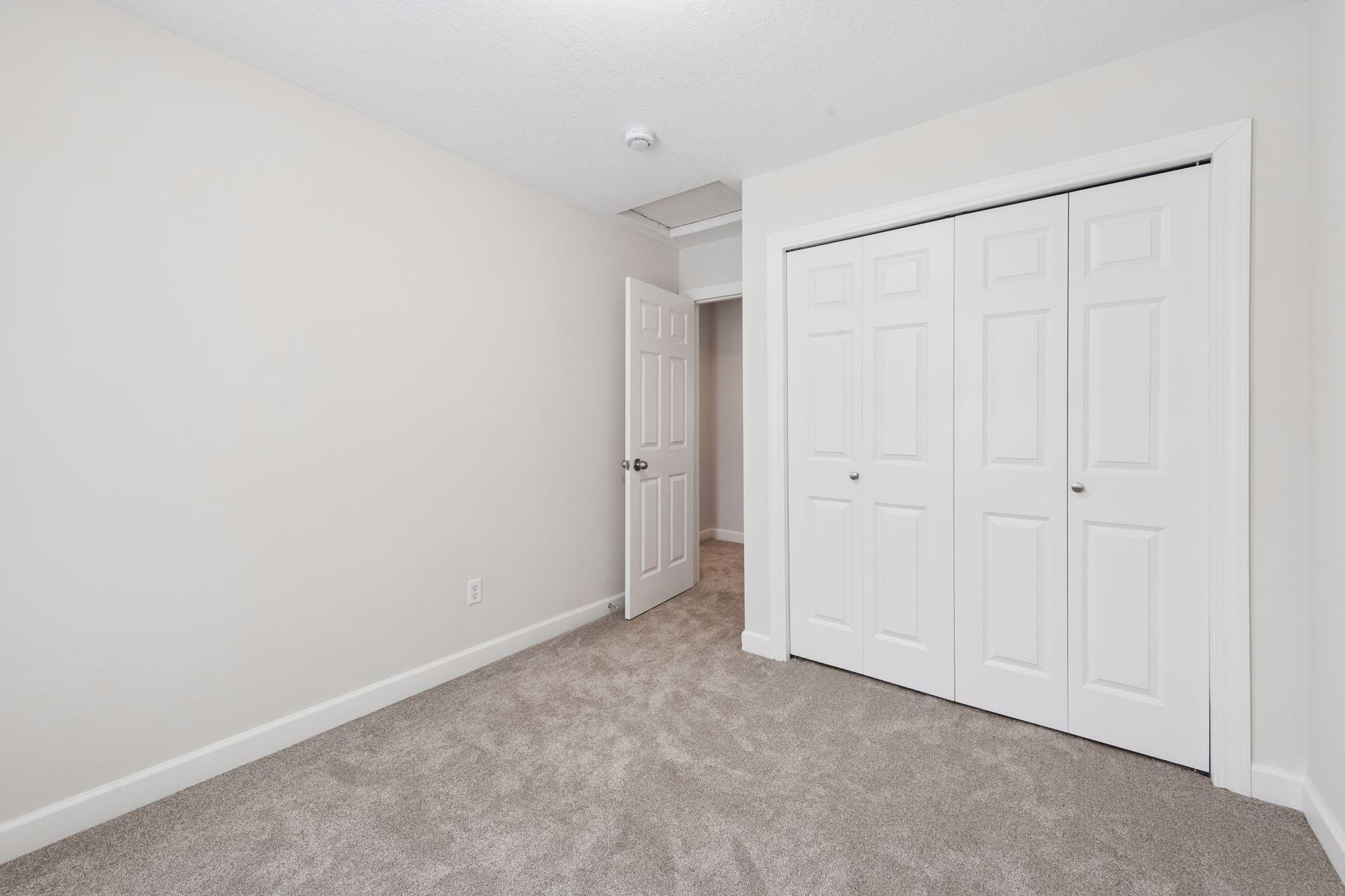 305 County Road 10 SE