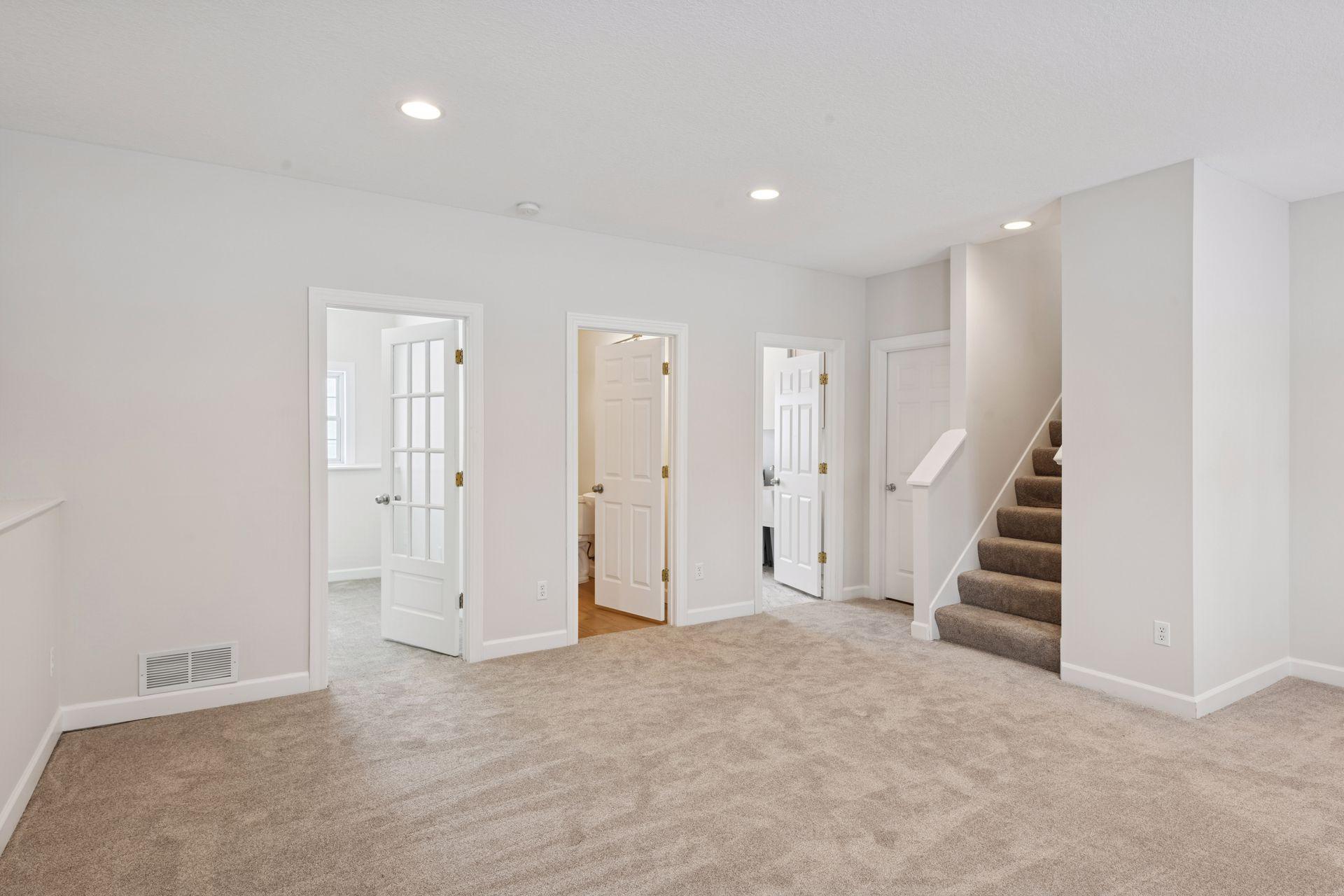 305 County Road 10 SE