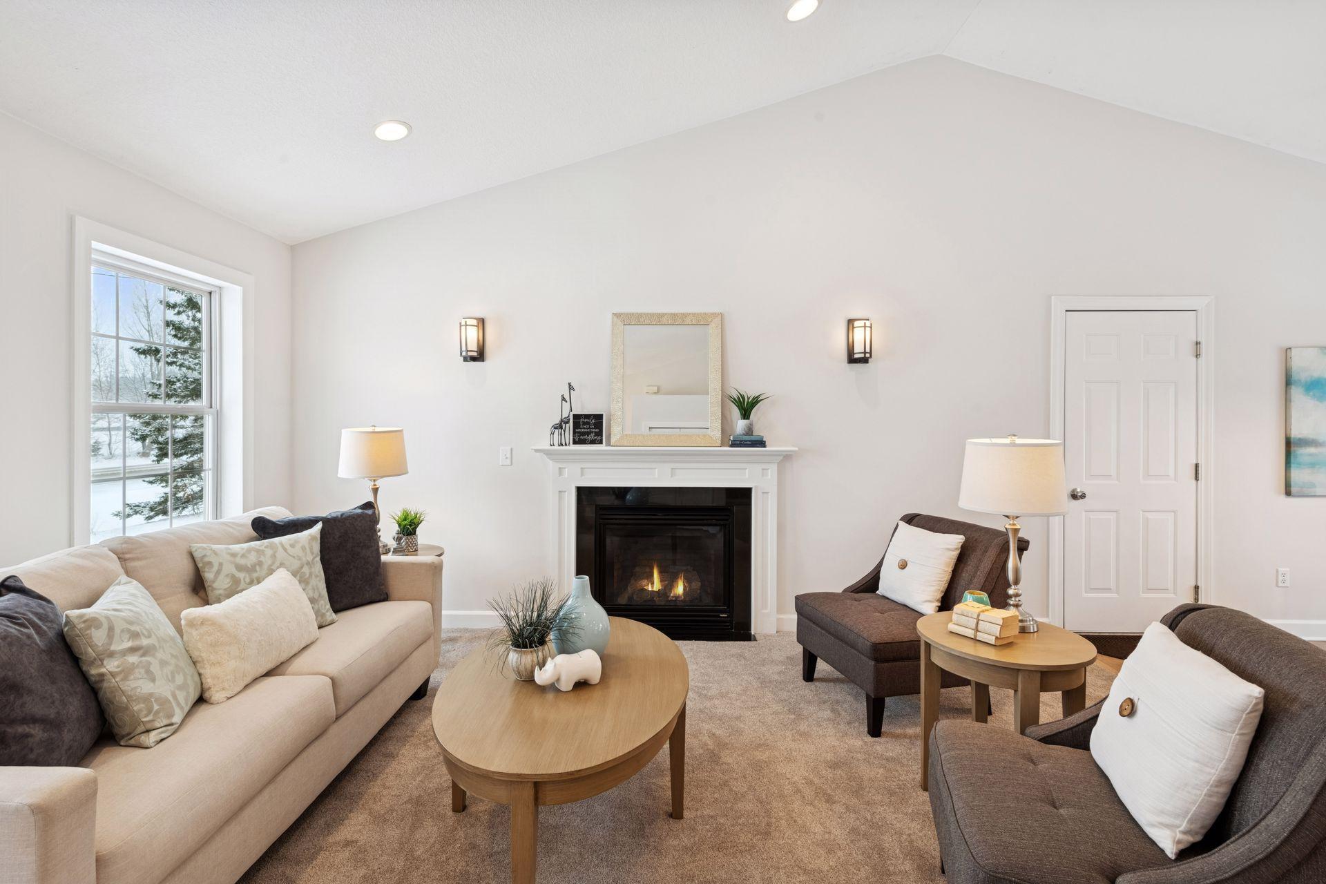 305 County Road 10 SE