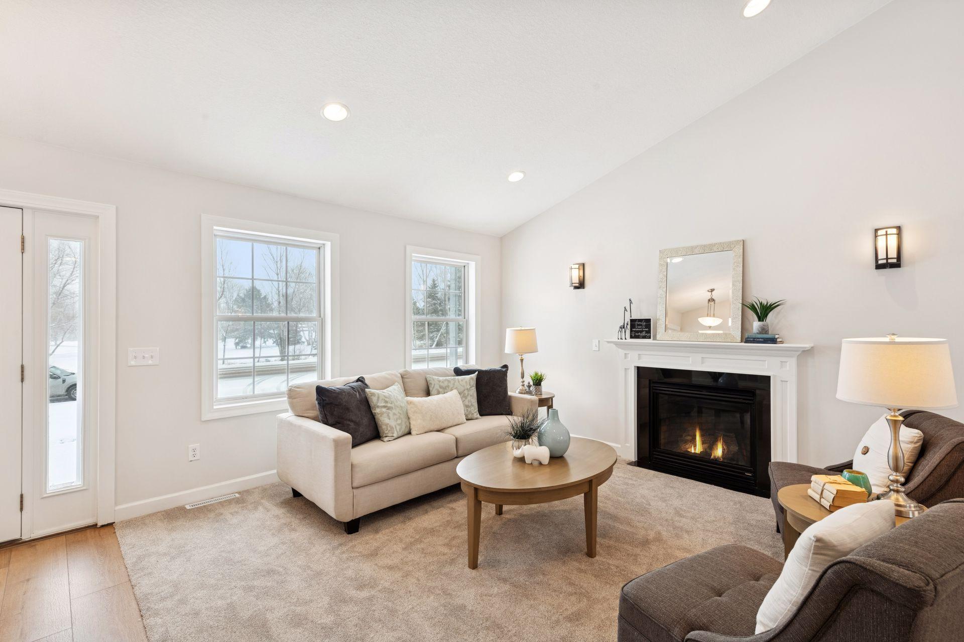 305 County Road 10 SE