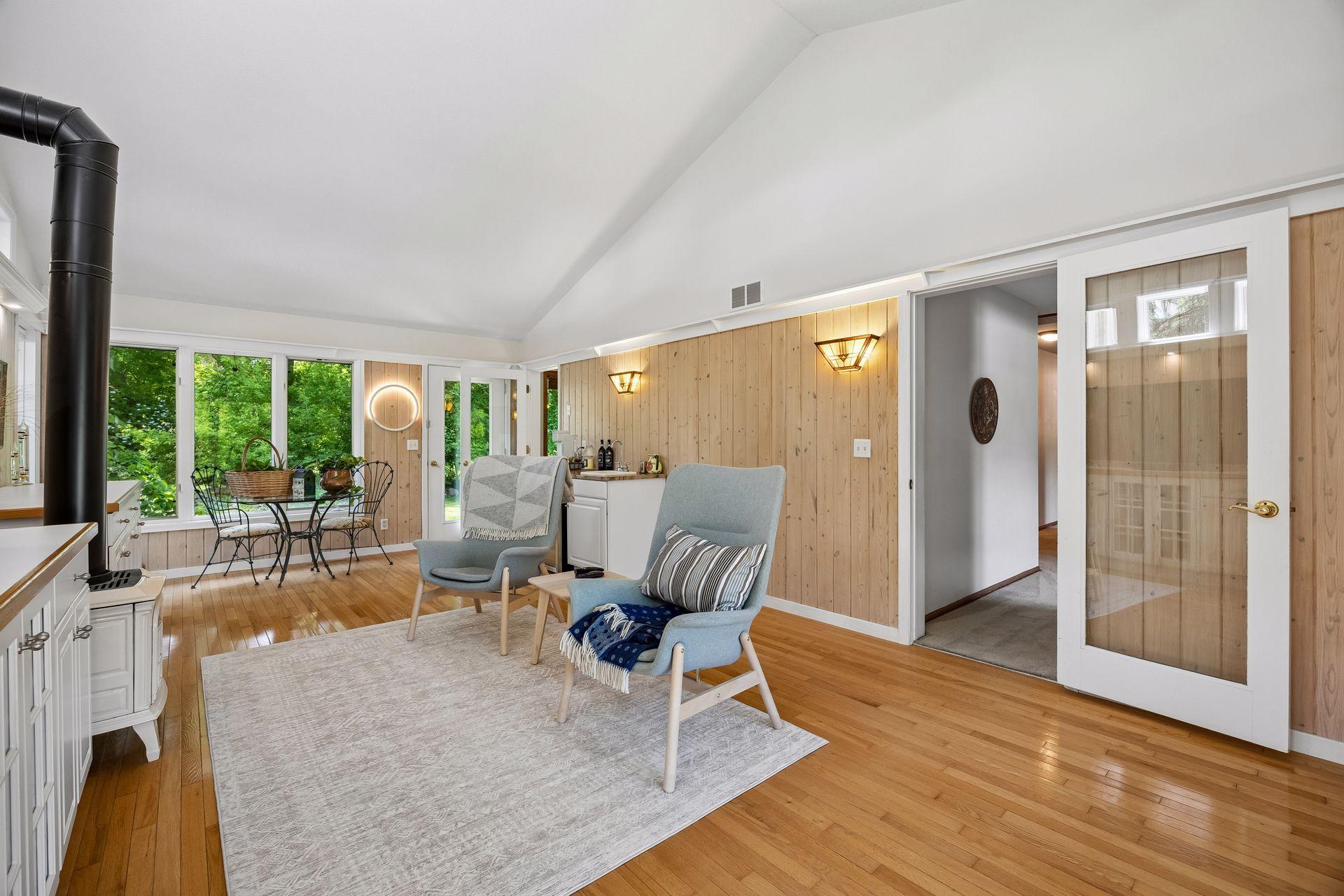 4400 Shady Lane