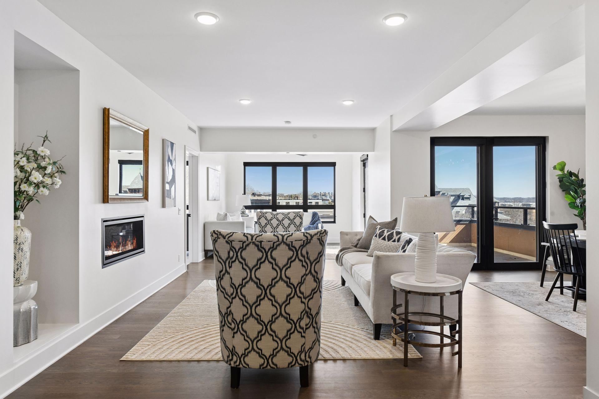 222 Ferndale Road S Unit: #304