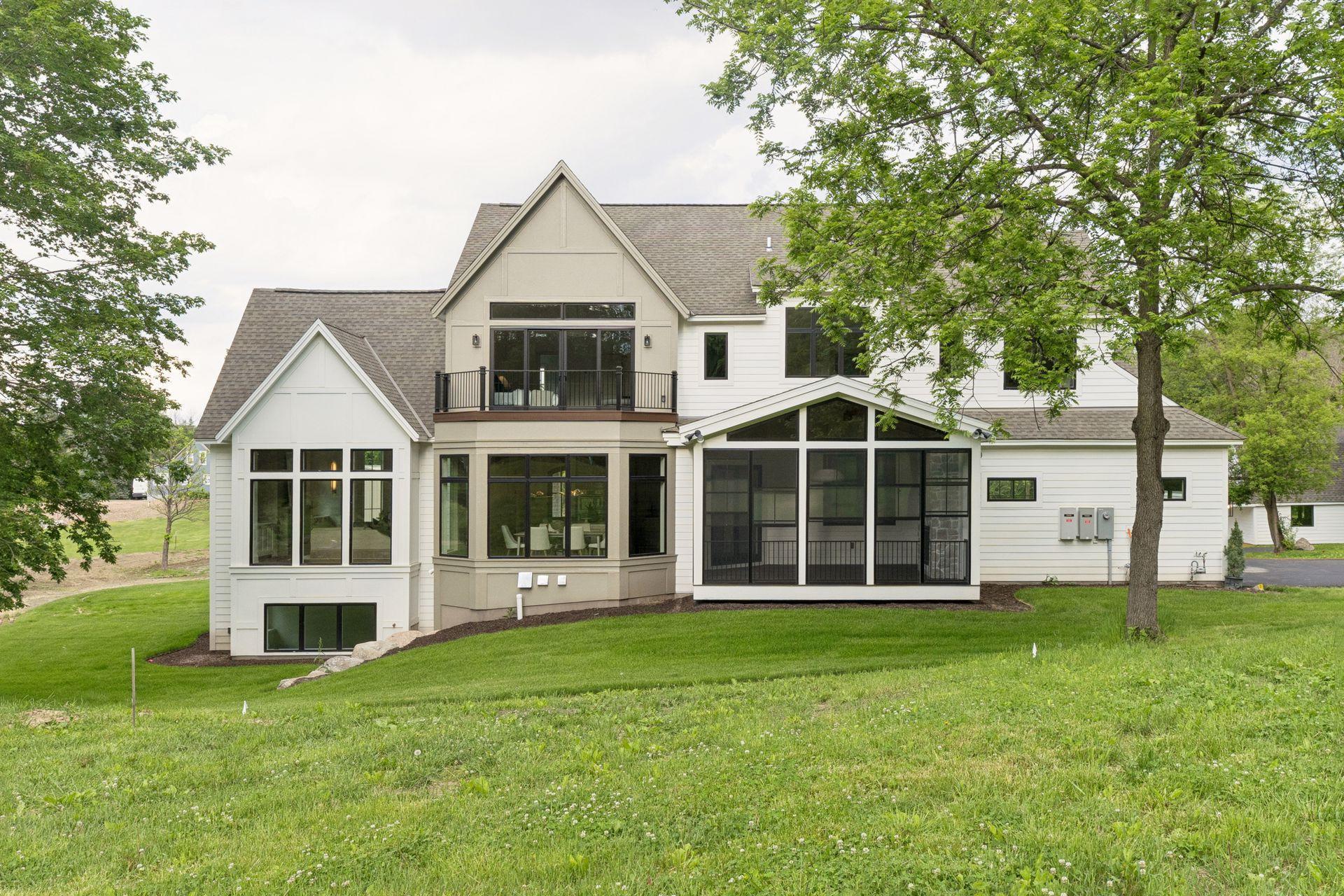 285 North Shore Dr