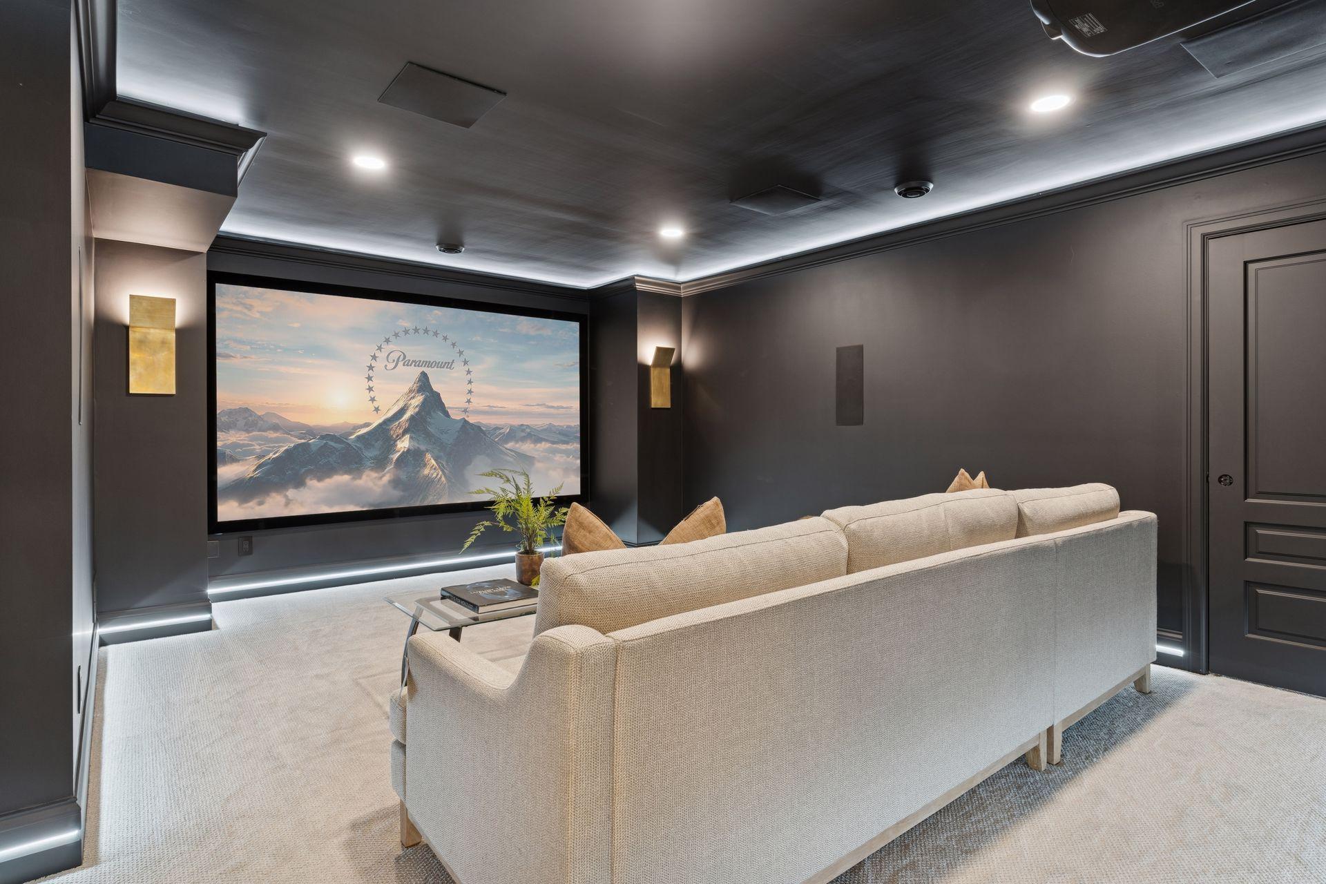 285 North Shore Dr