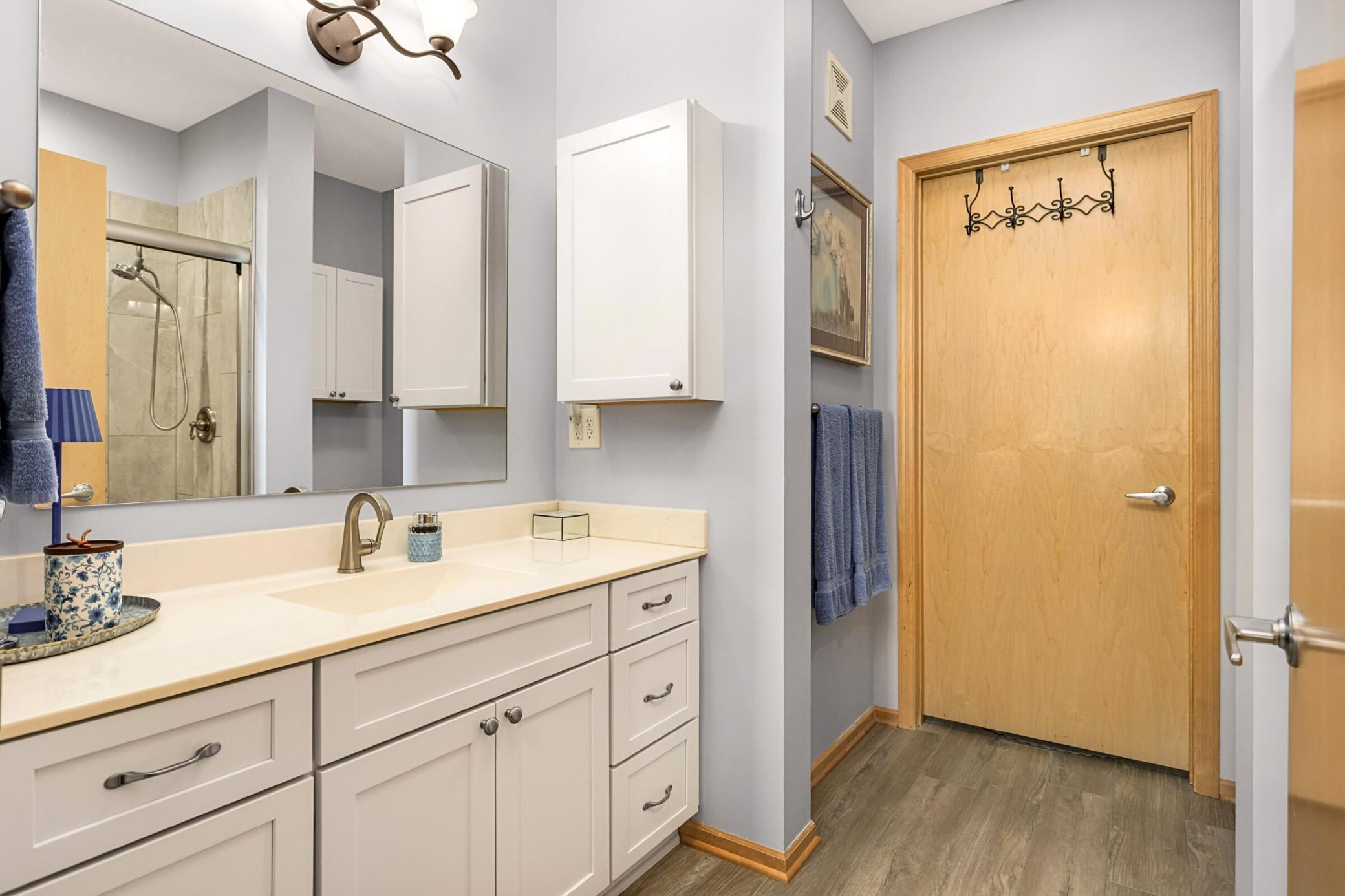 4100 Spring Street Unit: 310