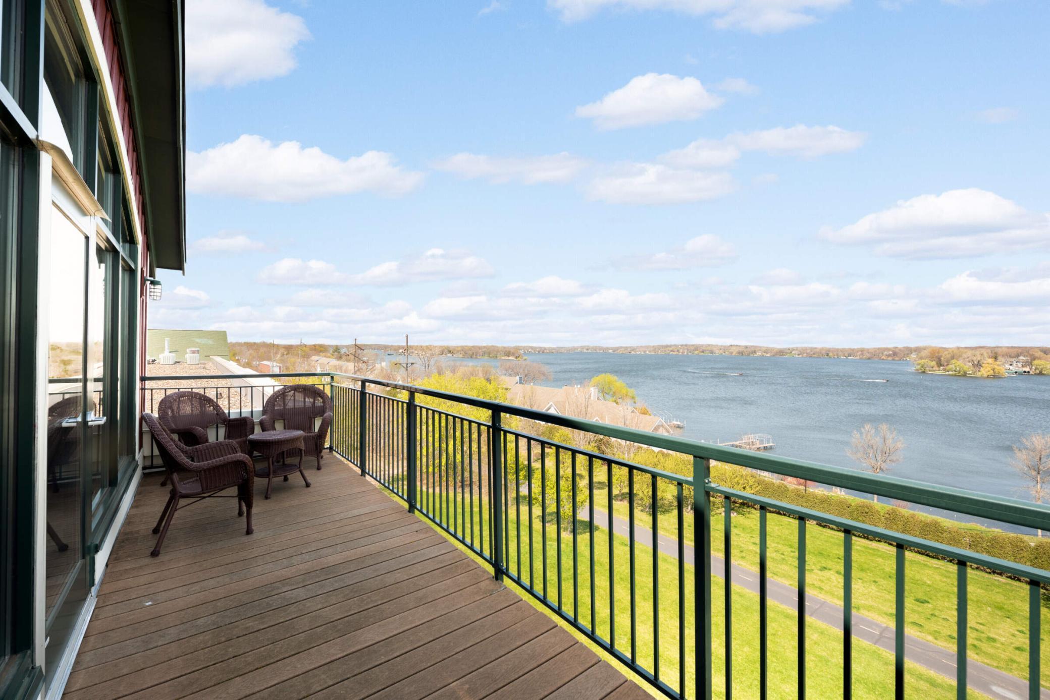 4100 Spring Street Unit: 310