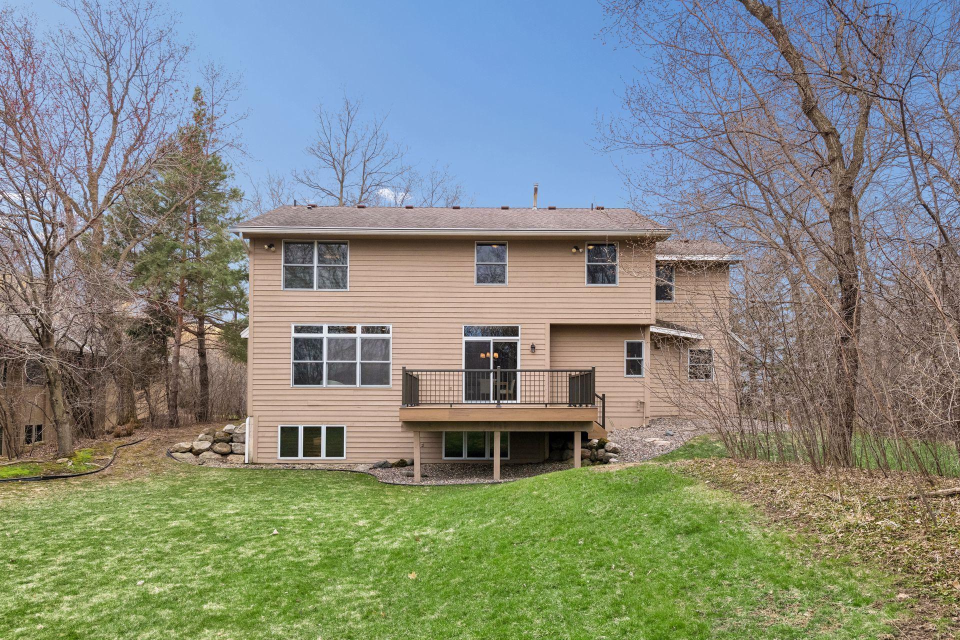 1360 Zircon Lane N
