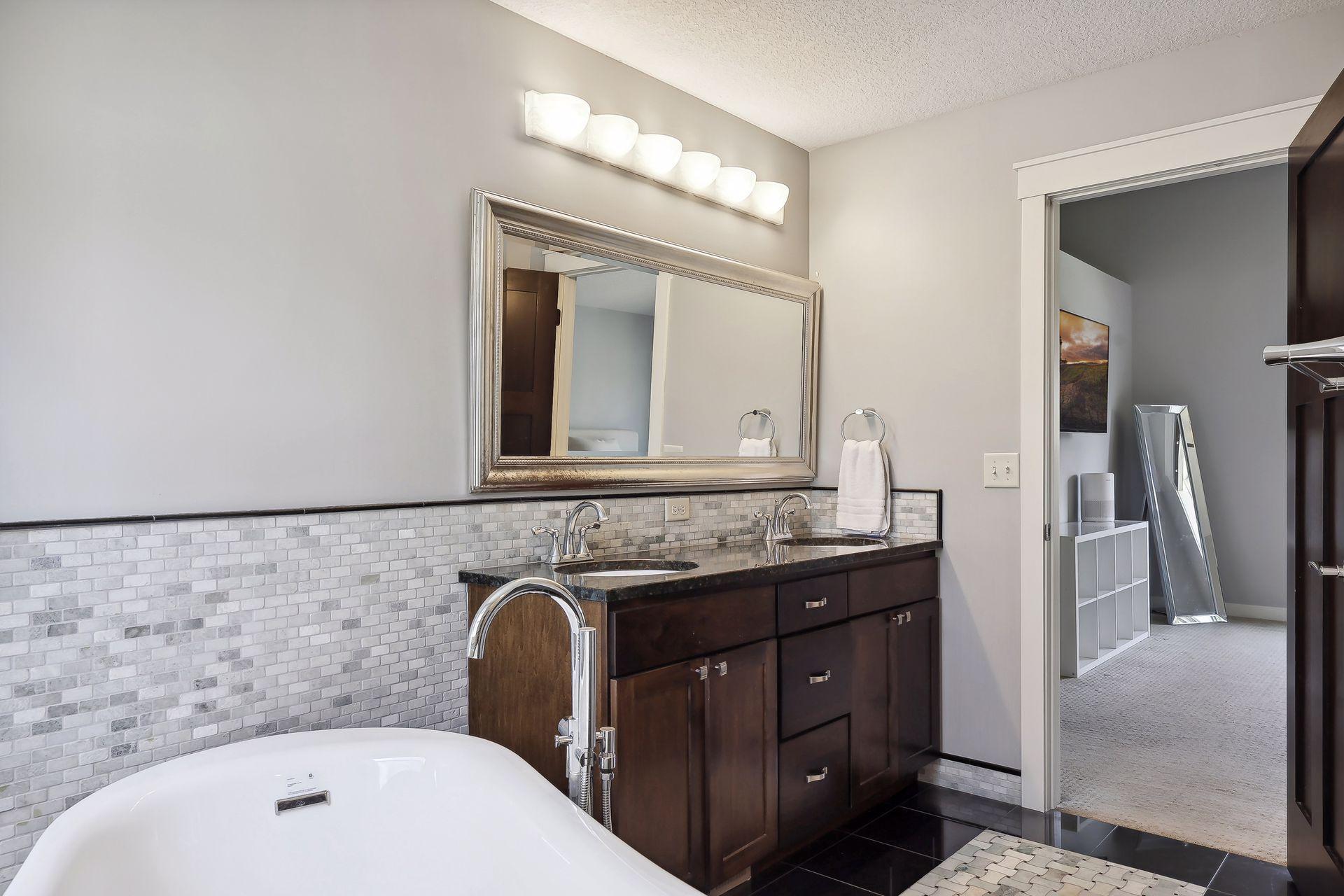 2019 Louisiana Avenue S