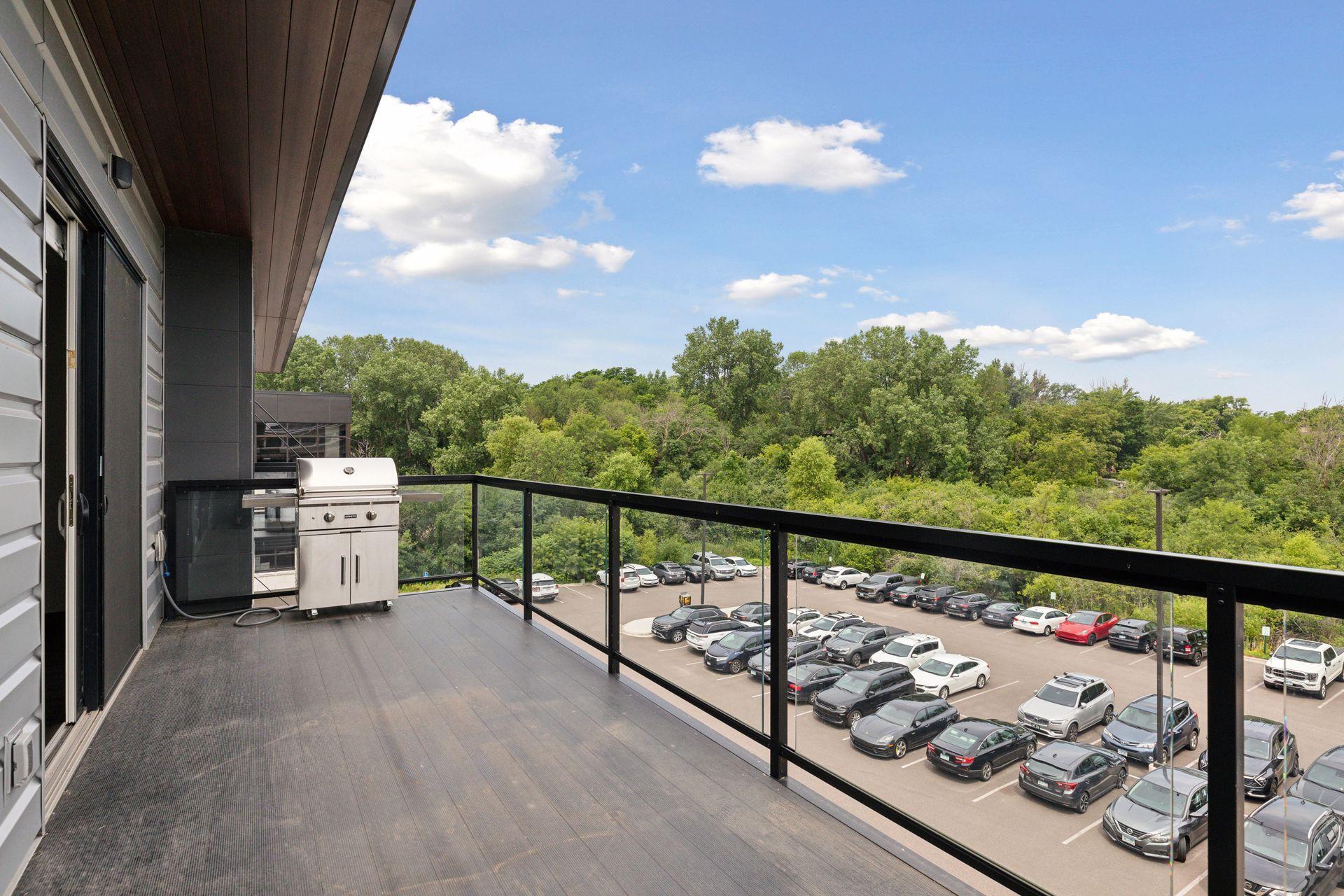 253 Lake Street E Unit: 307