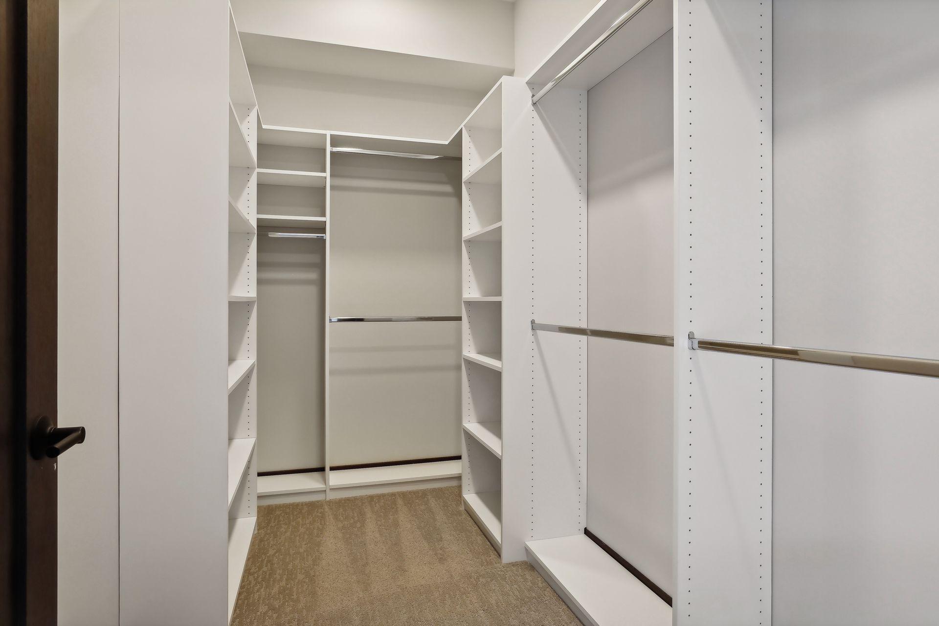 253 Lake Street E Unit: 307