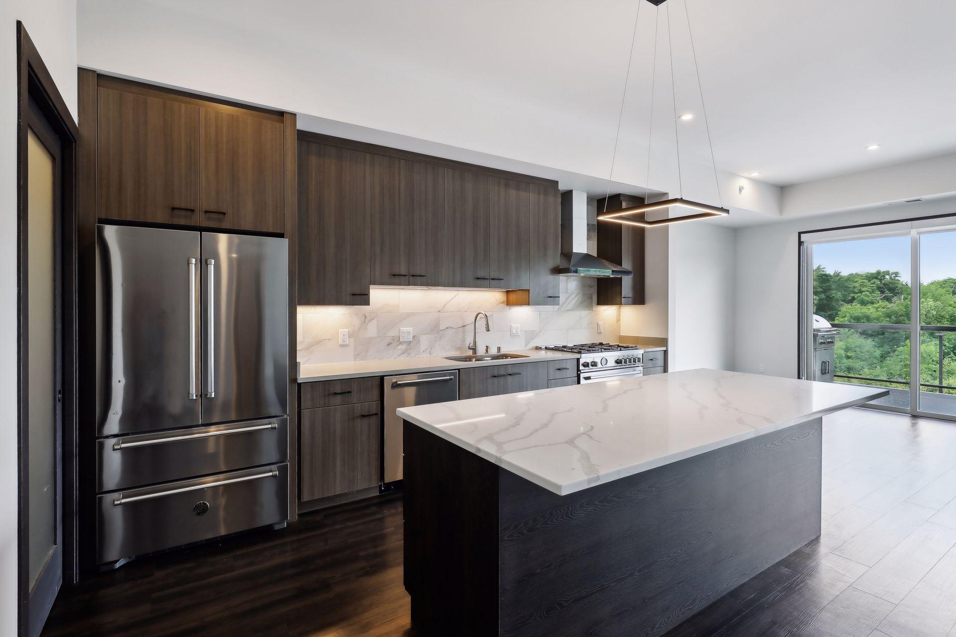 253 Lake Street E Unit: 307