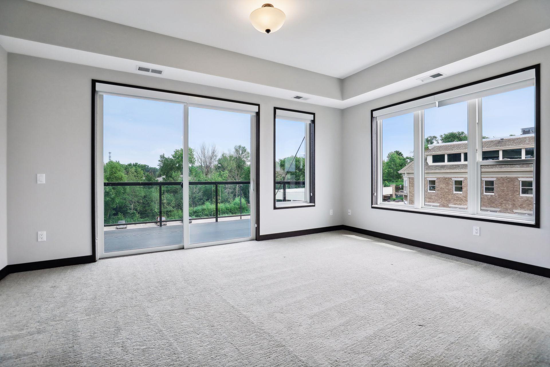 253 Lake Street E Unit: 307