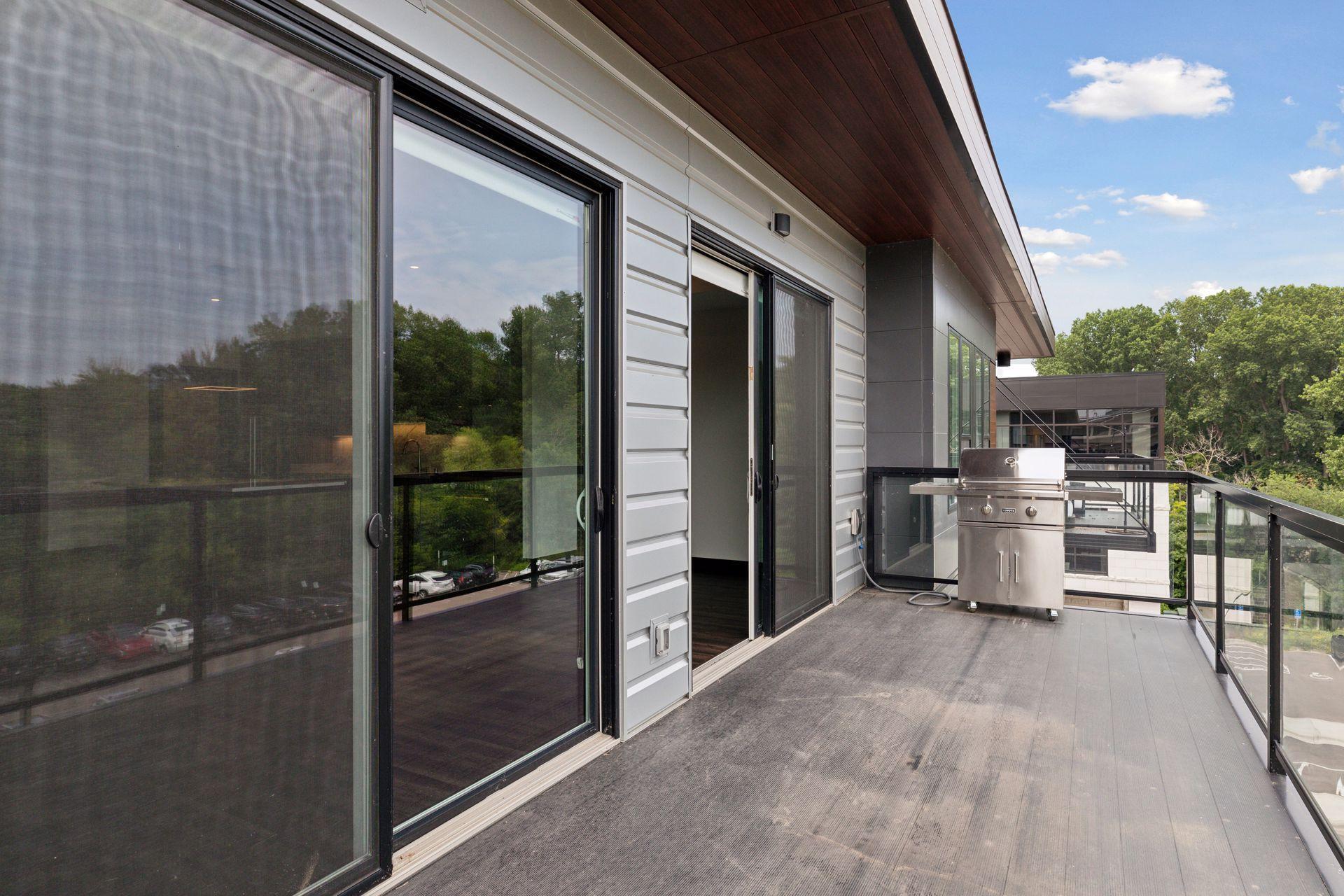 253 Lake Street E Unit: 307