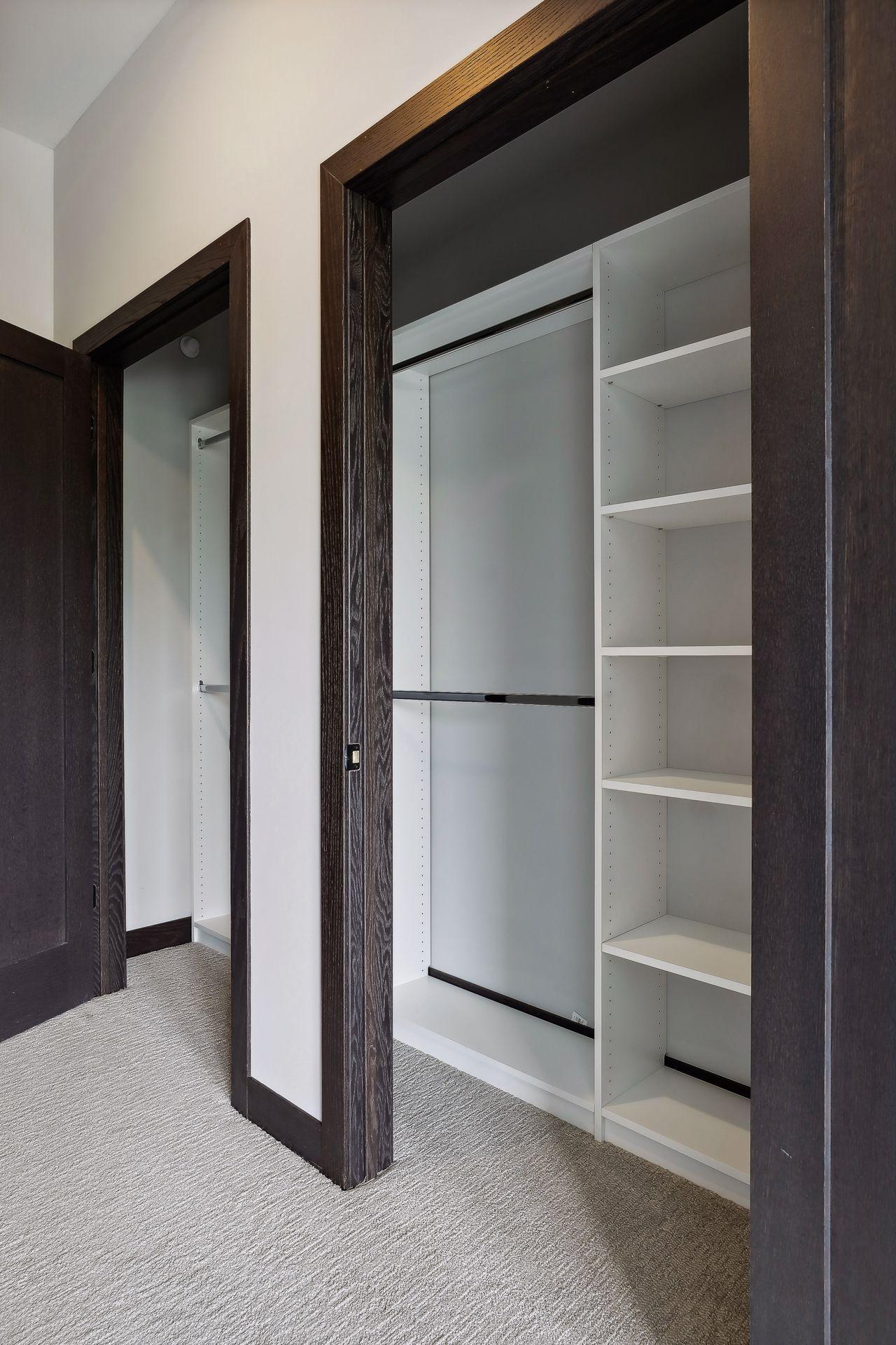 253 Lake Street E Unit: 307