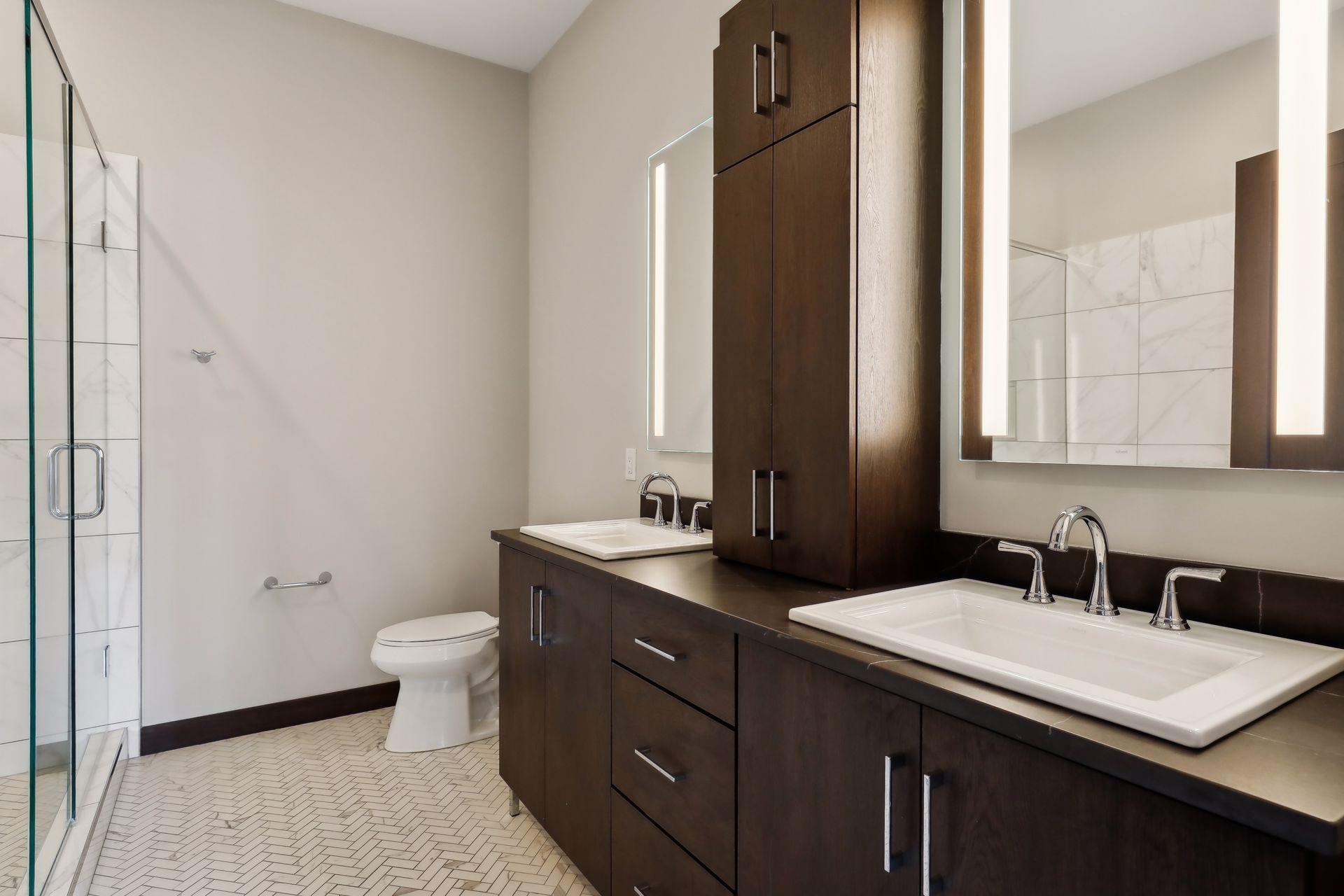 253 Lake Street E Unit: 307