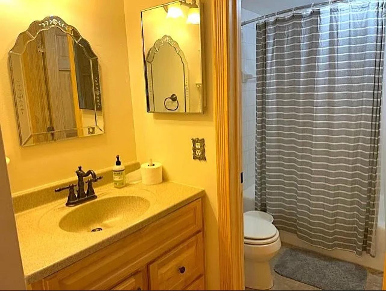 4560 Cedar Lake Road S Unit: 3