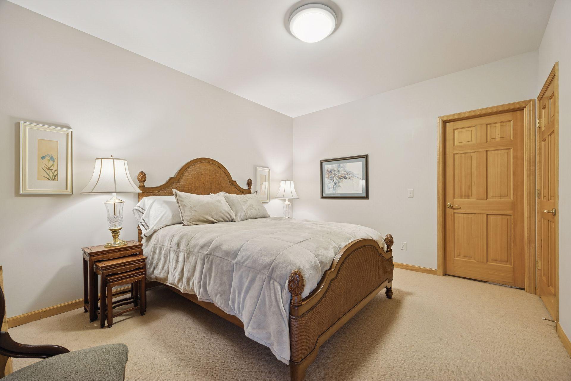 550 Waycliffe Drive N