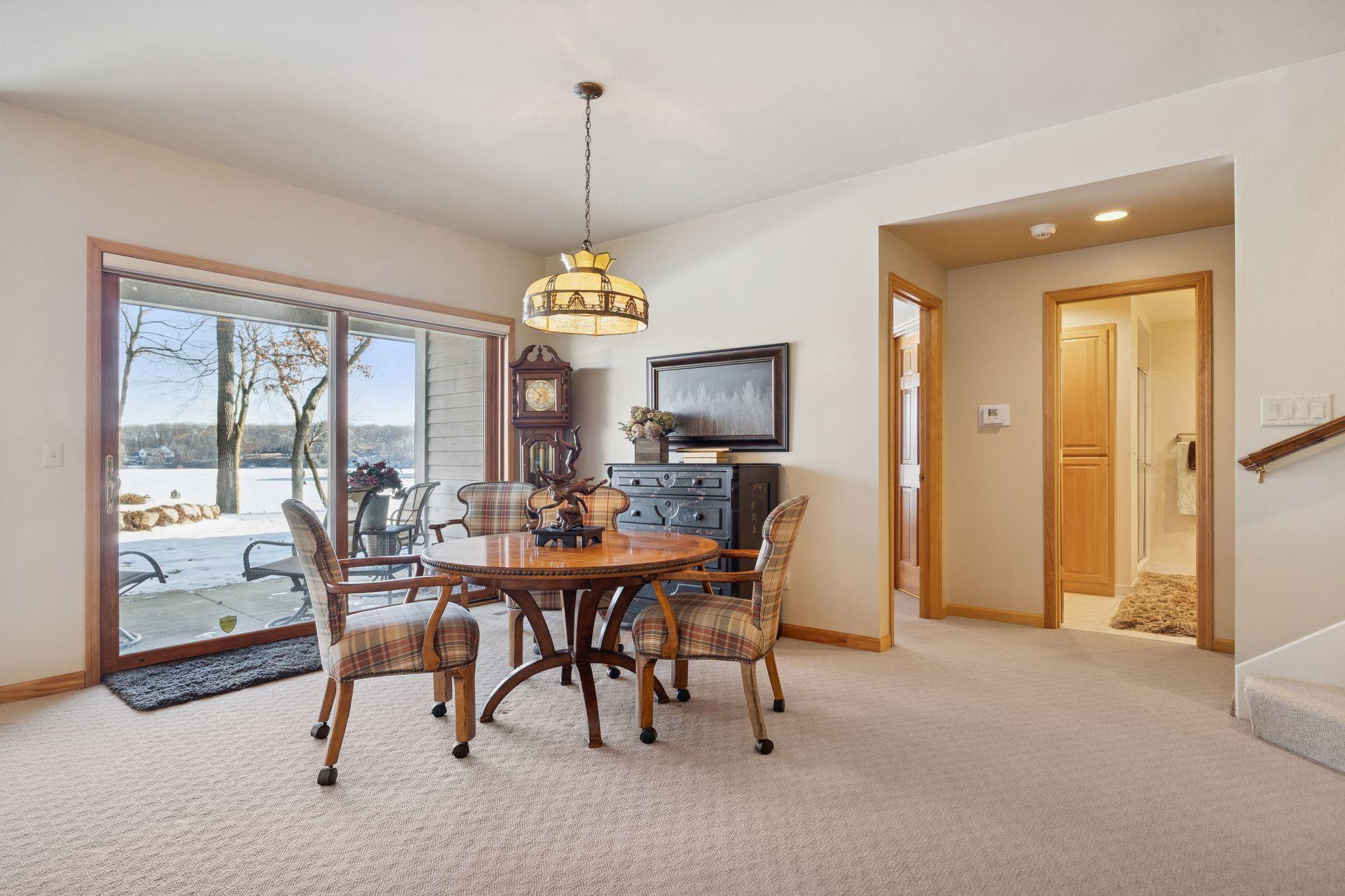 550 Waycliffe Drive N