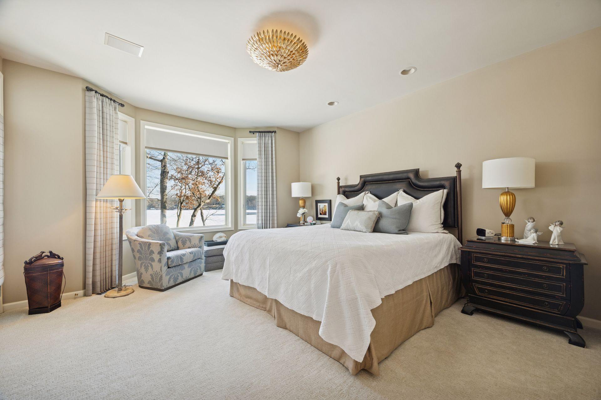 550 Waycliffe Drive N