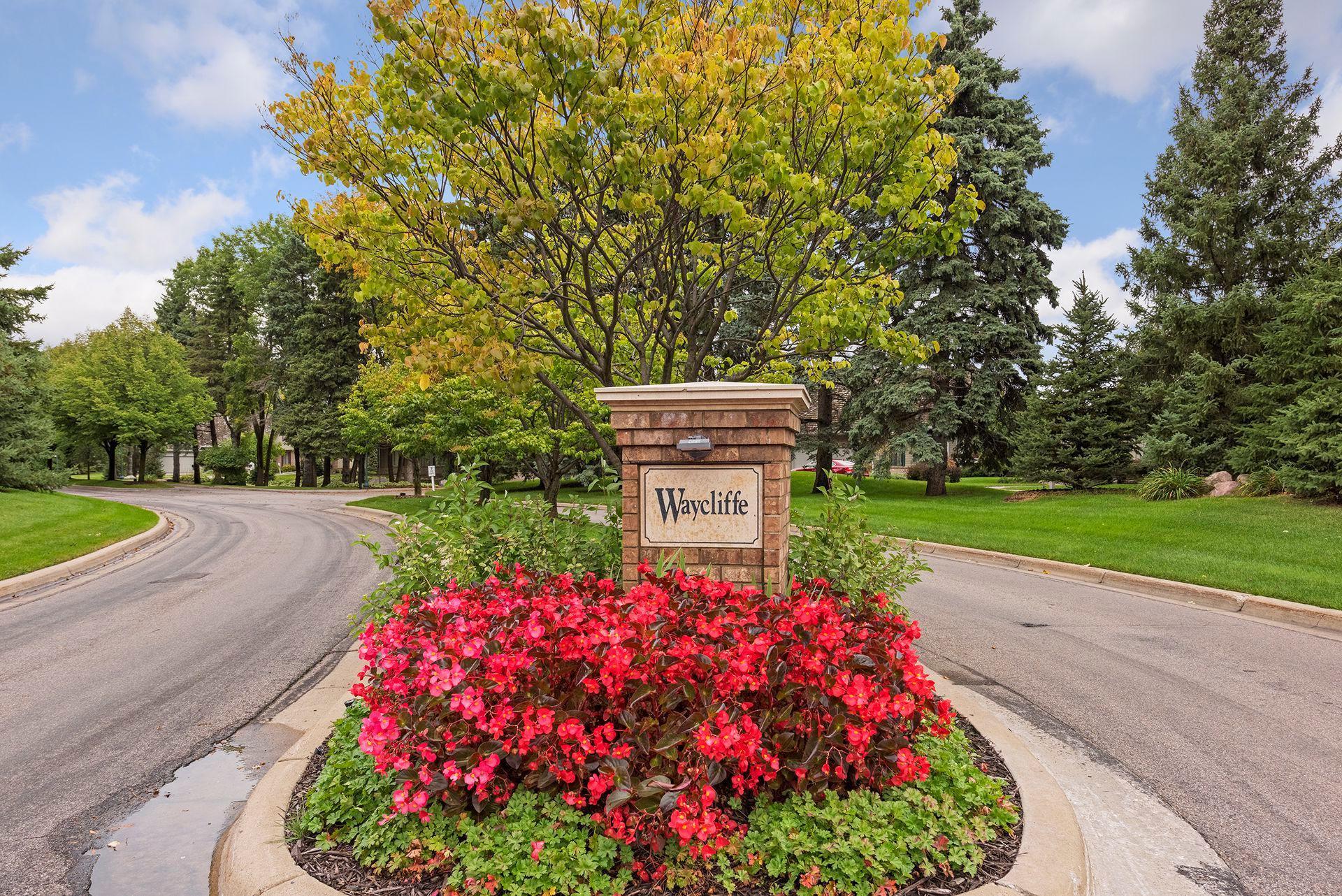 550 Waycliffe Drive N