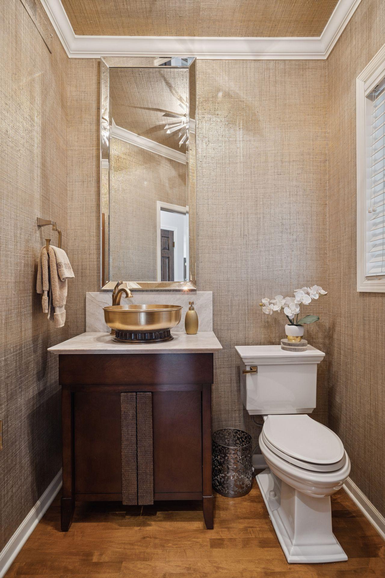 550 Waycliffe Drive N