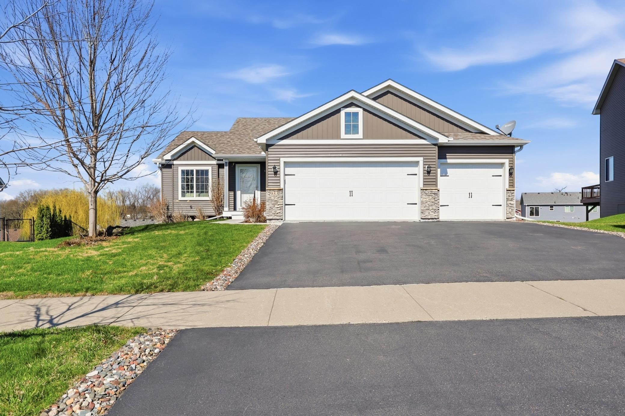 933 Aspen Circle