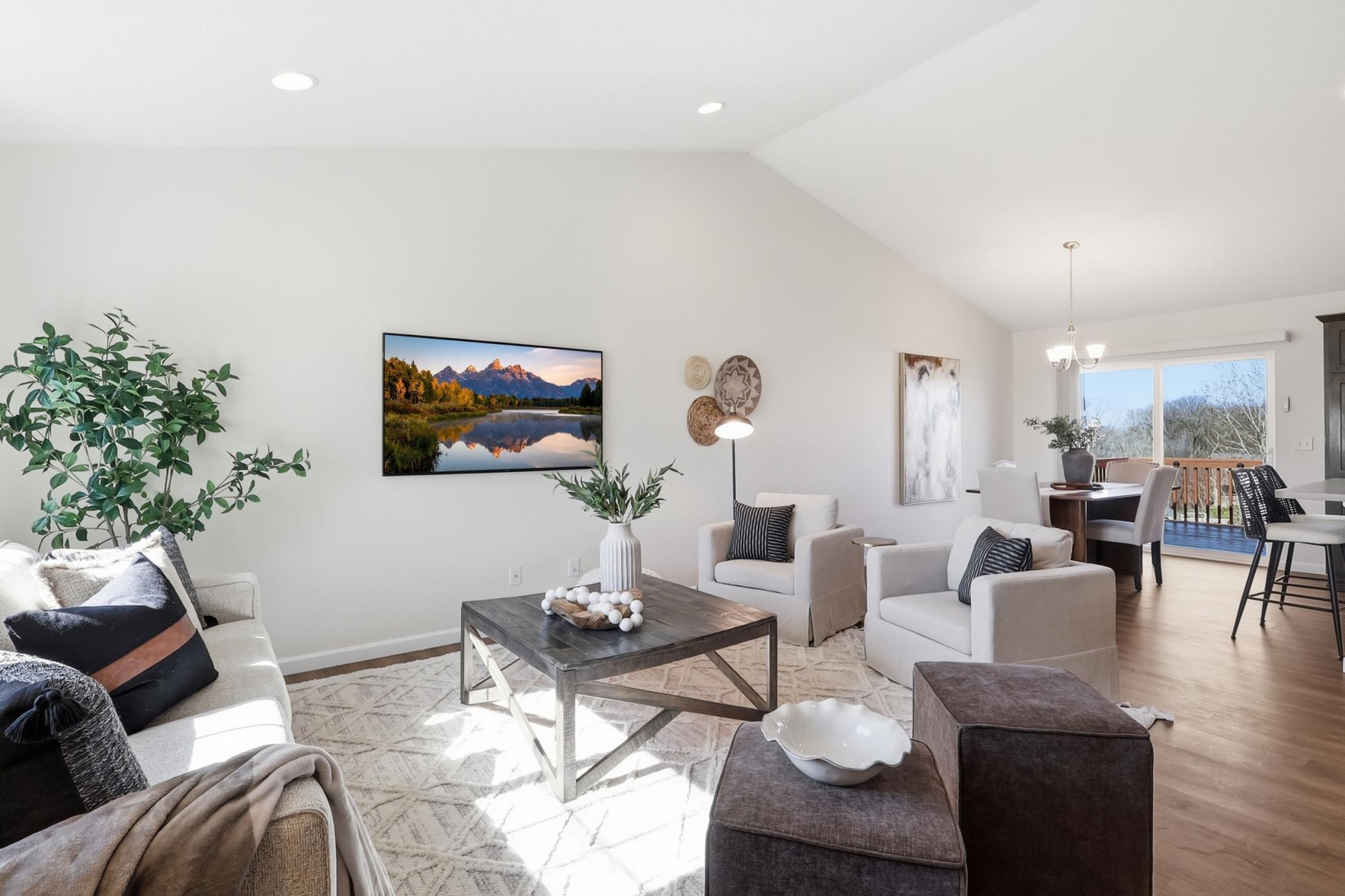 933 Aspen Circle