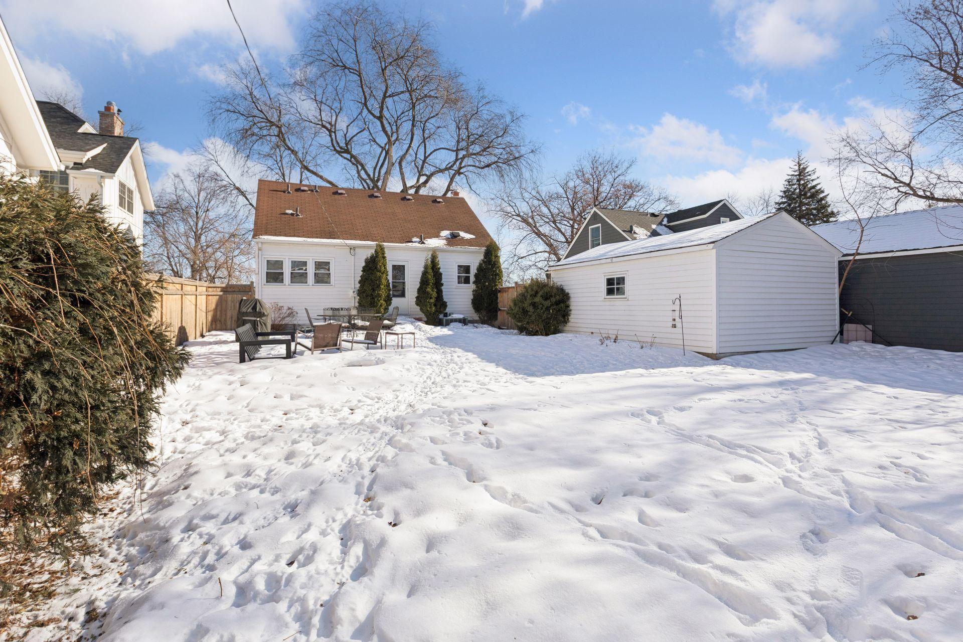 3316 France Avenue S