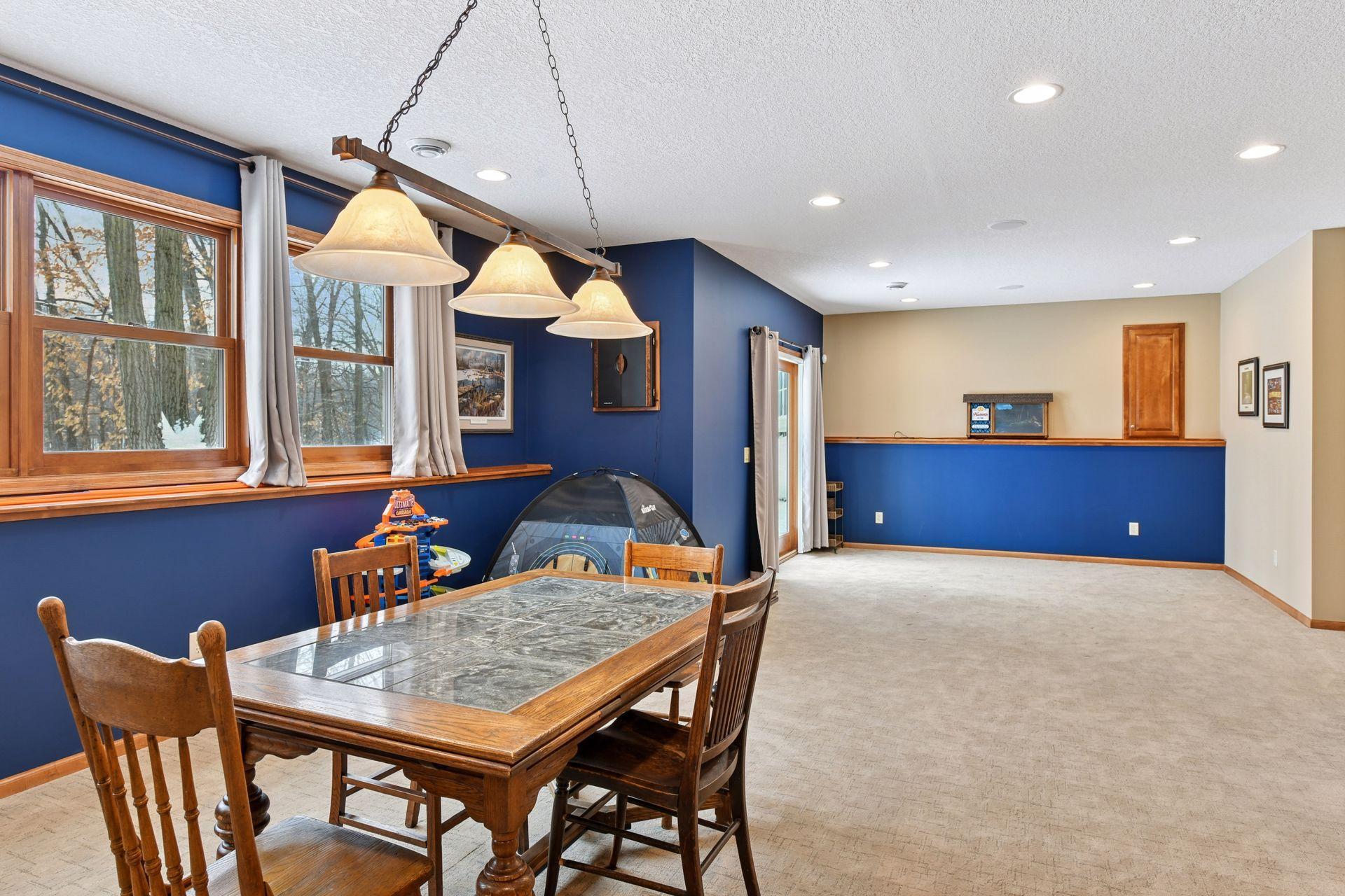 2584 N Saunders Lake Drive