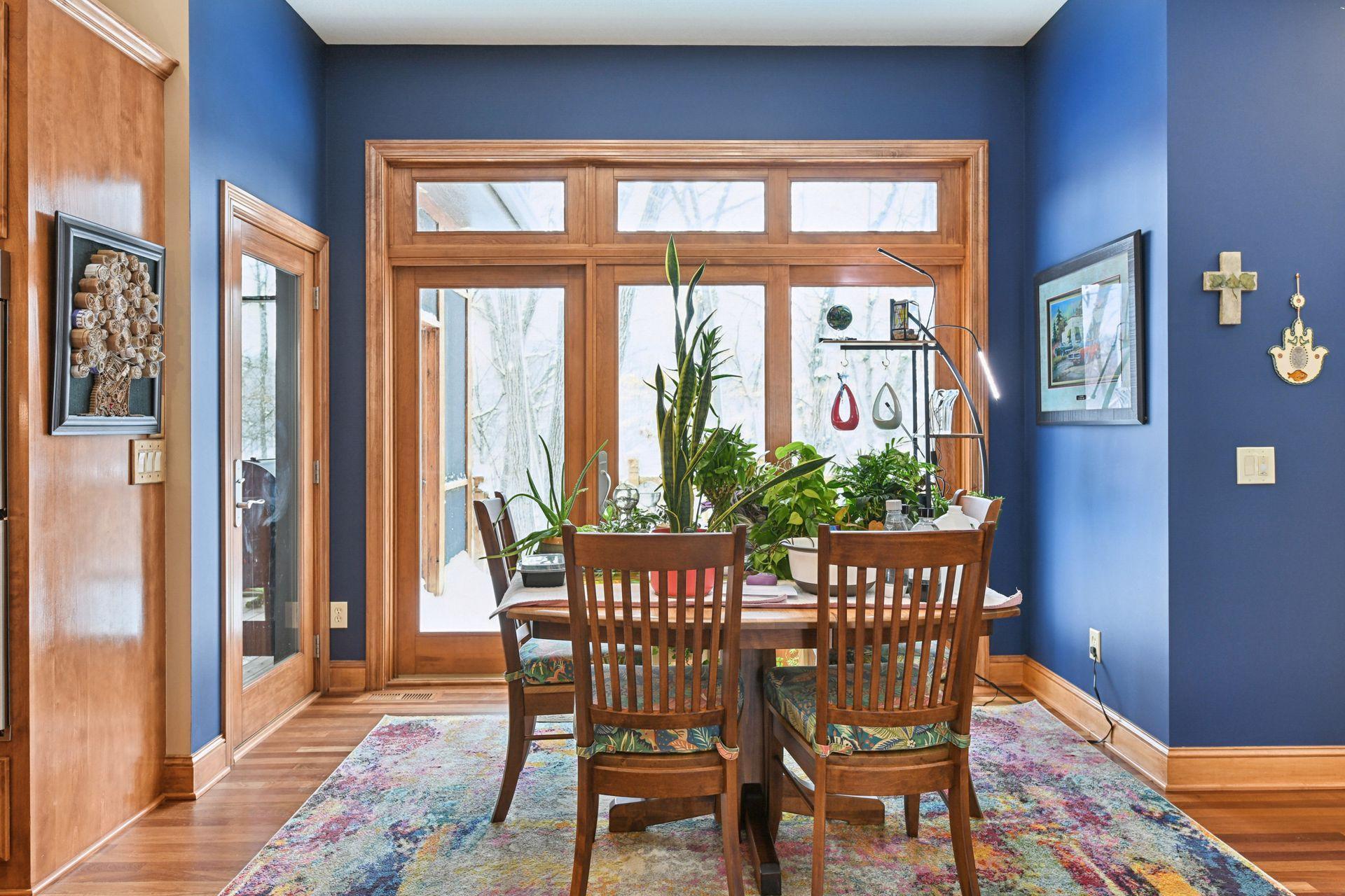 2584 N Saunders Lake Drive