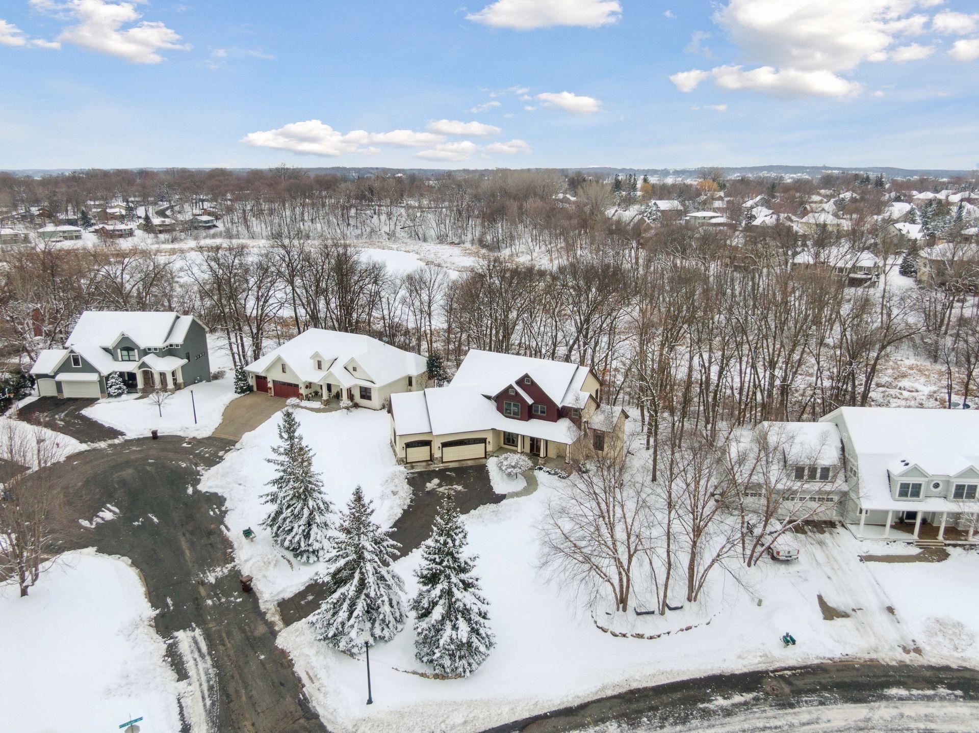 2584 N Saunders Lake Drive