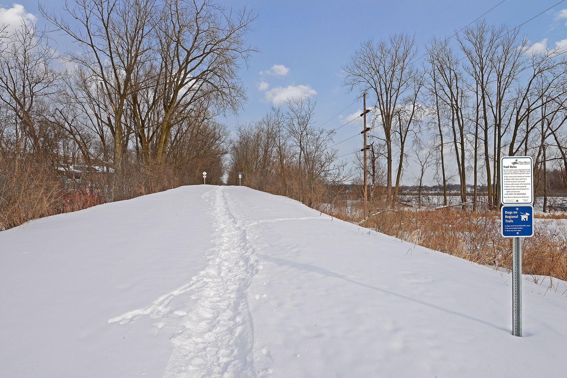 2584 N Saunders Lake Drive