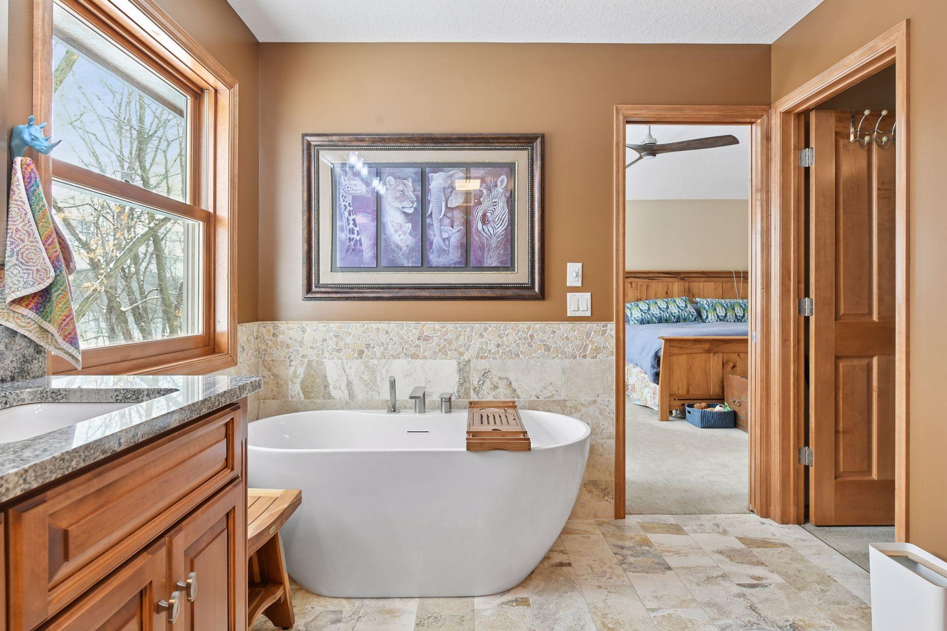 2584 N Saunders Lake Drive