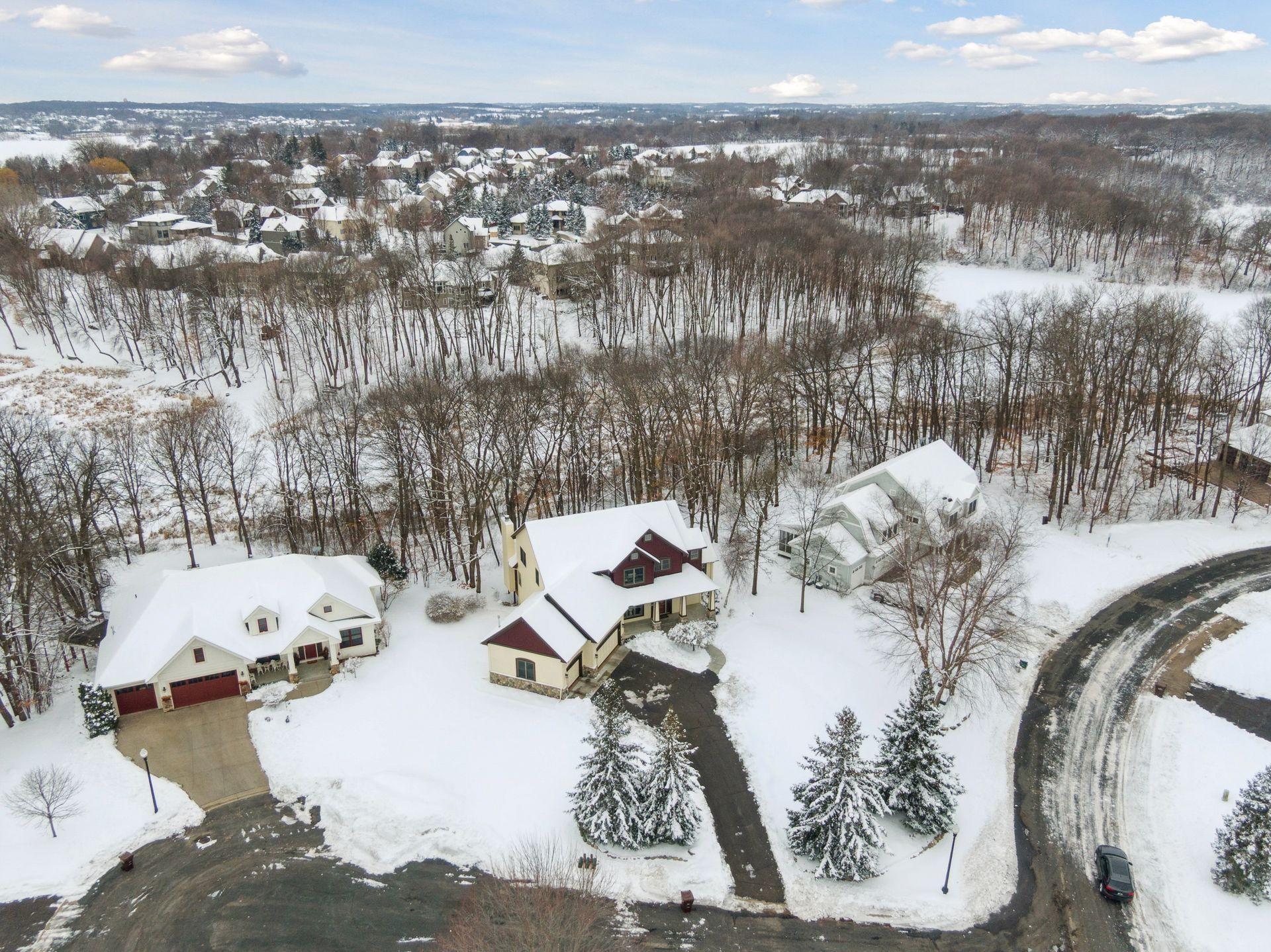 2584 N Saunders Lake Drive