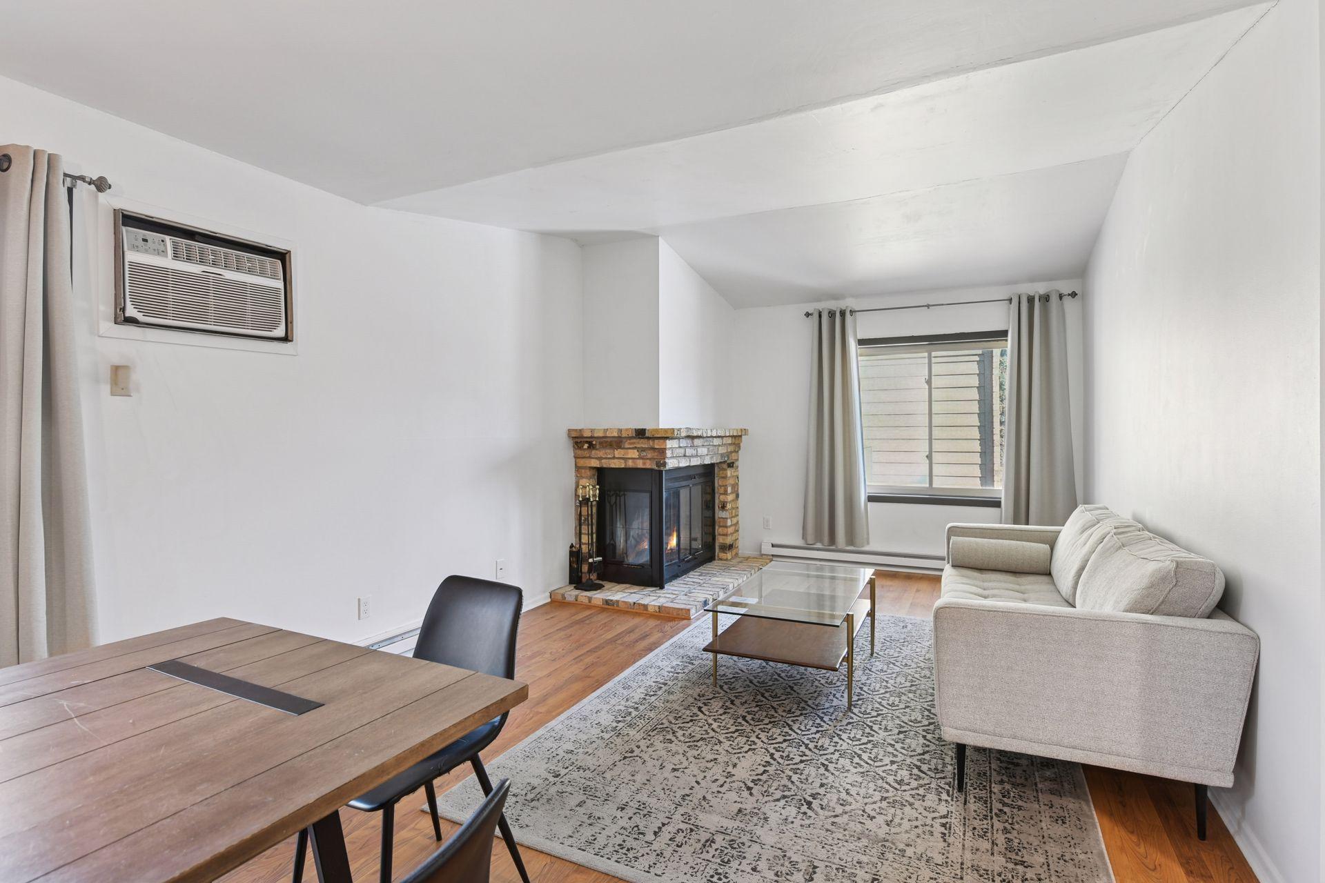 2030 Ridge Drive Unit: 31