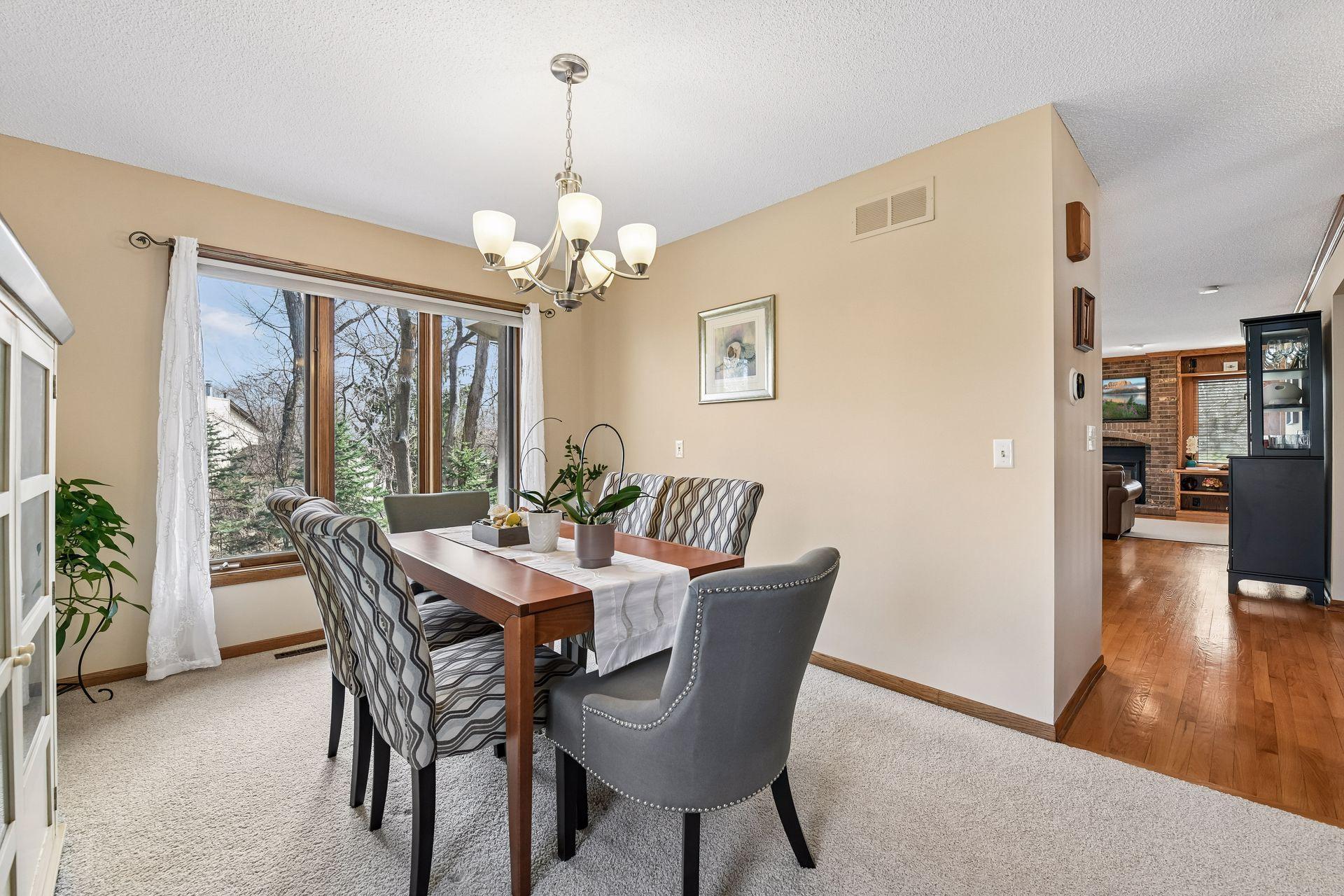 4424 Camelot Drive