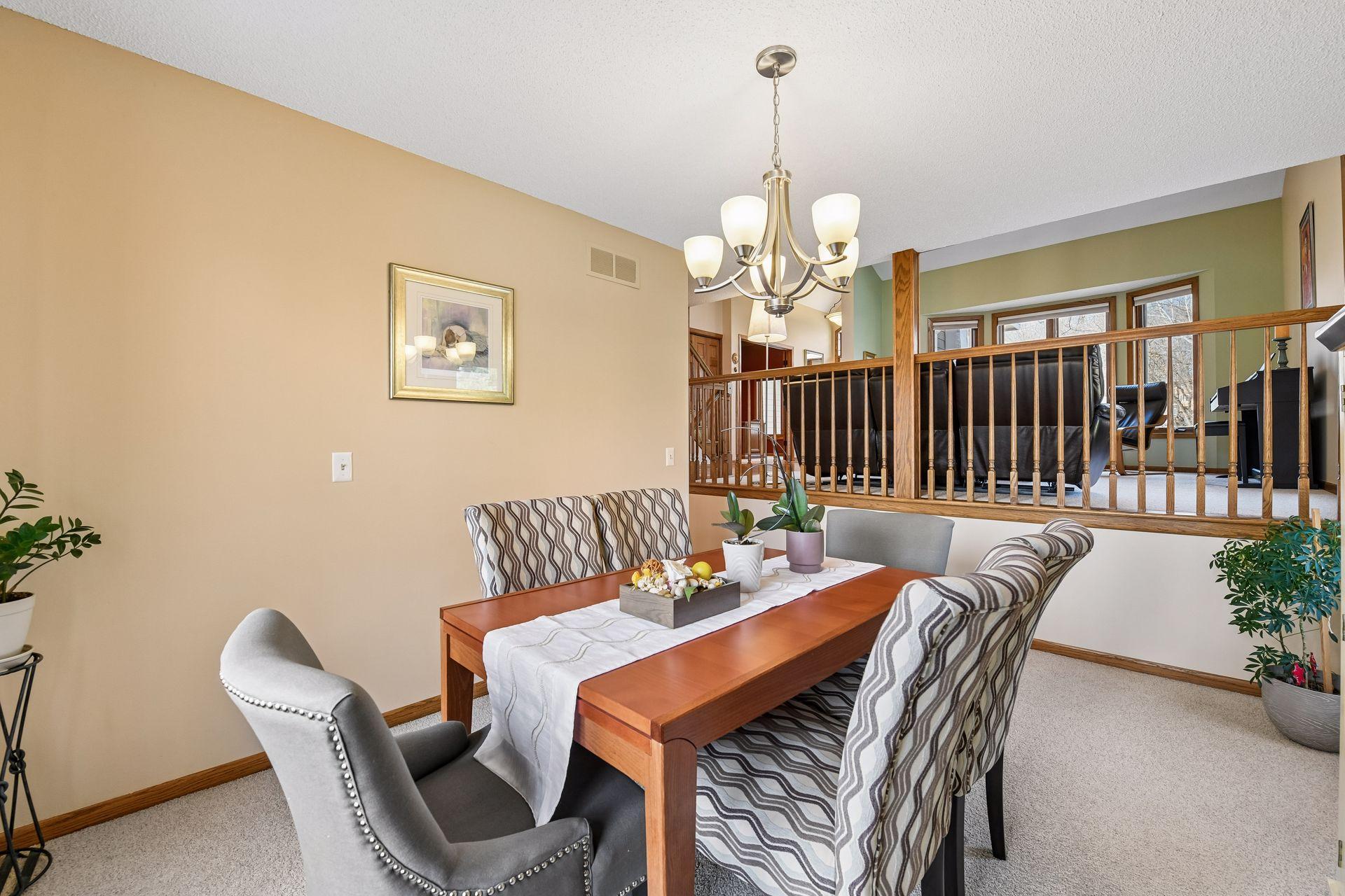 4424 Camelot Drive