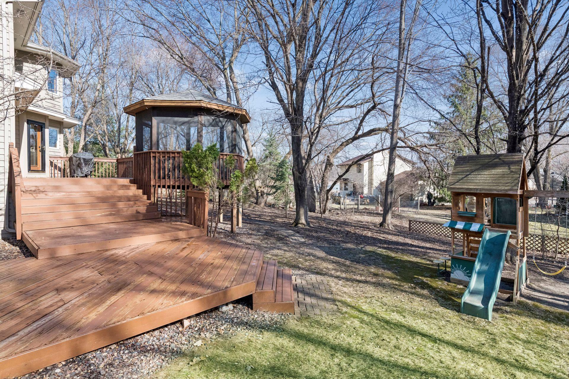 4424 Camelot Drive
